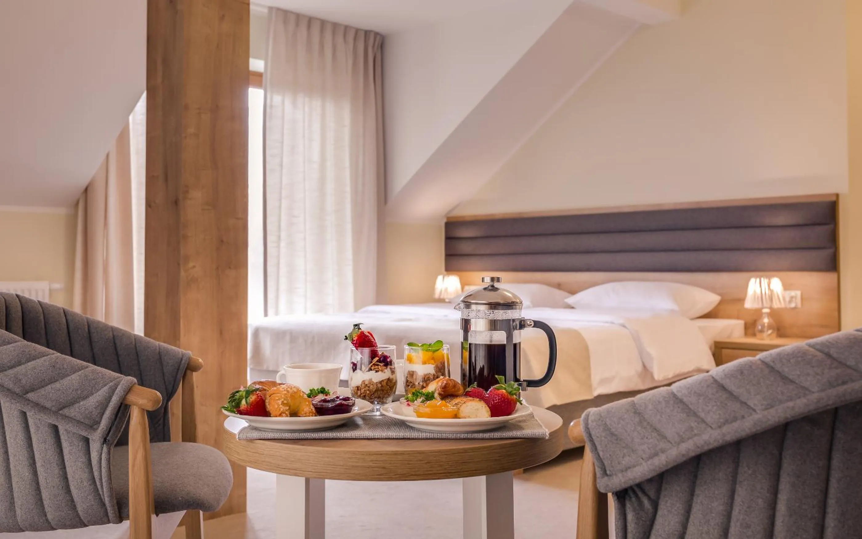 Breakfast, Bed in Zamek Księża Góra