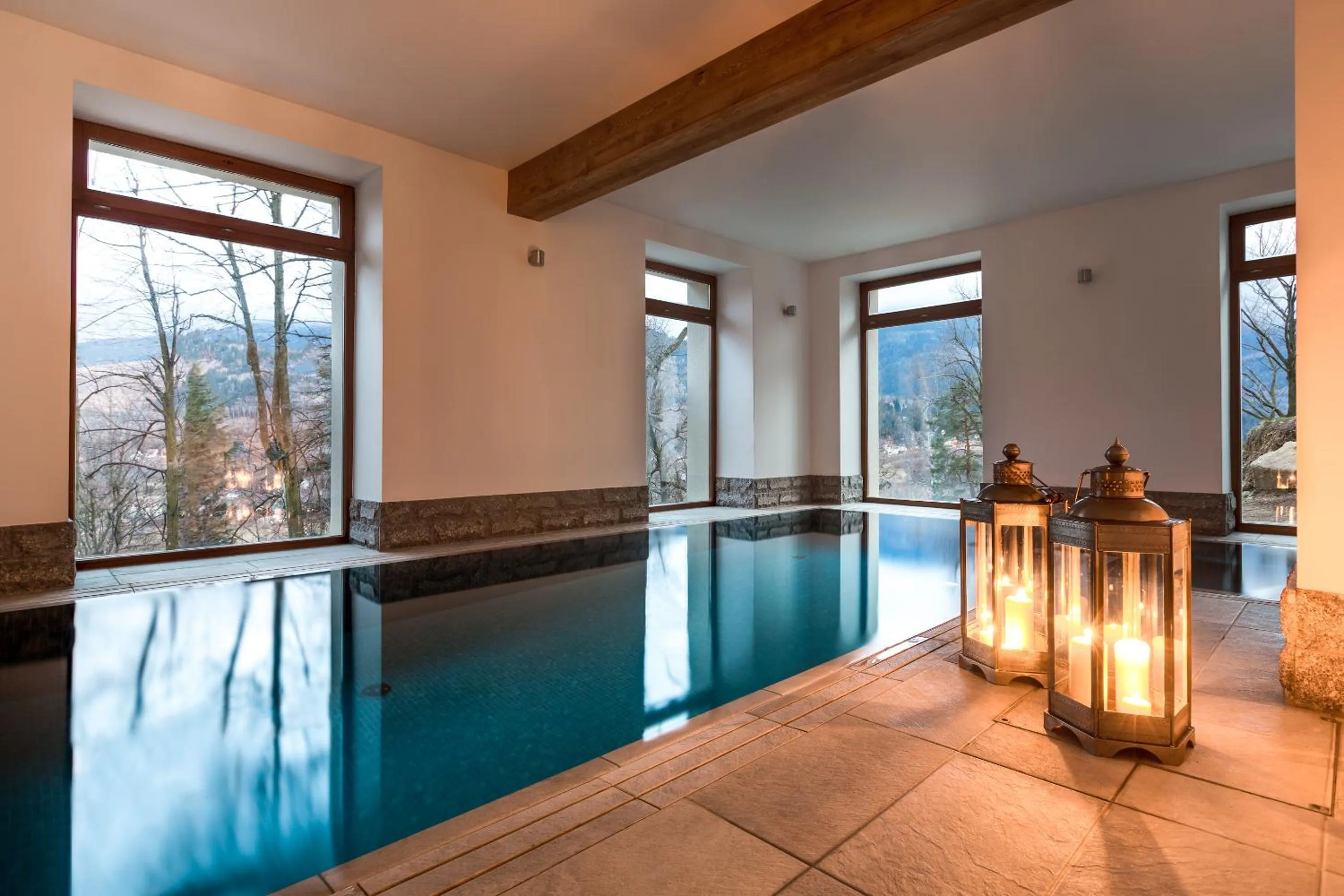 Swimming pool in Zamek Księża Góra