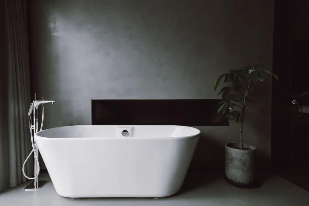 Hot Tub in Neobridge Hotel