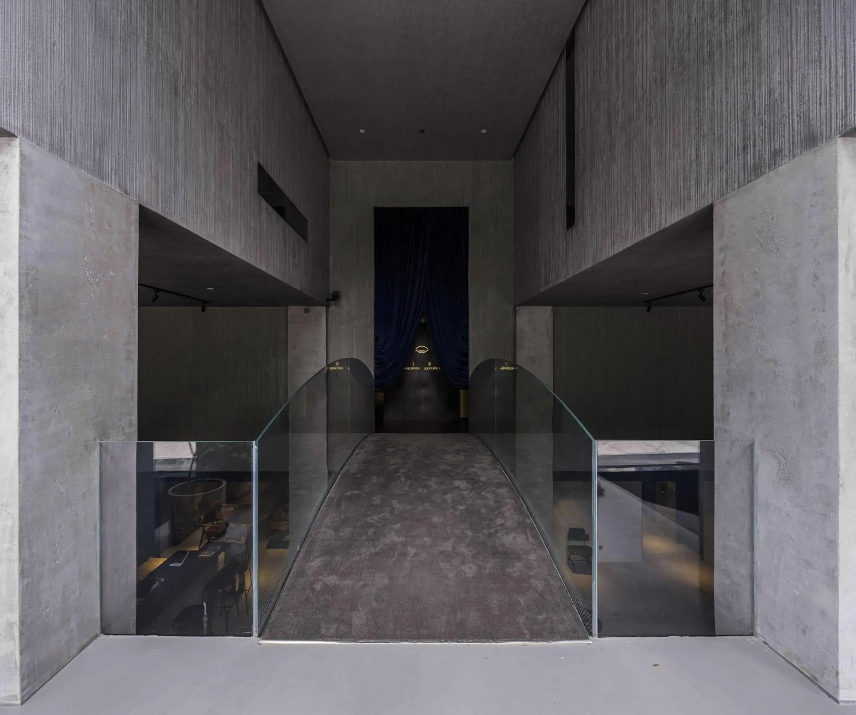 Facade/entrance in Neobridge Hotel Facade/entrance in Neobridge Hotel