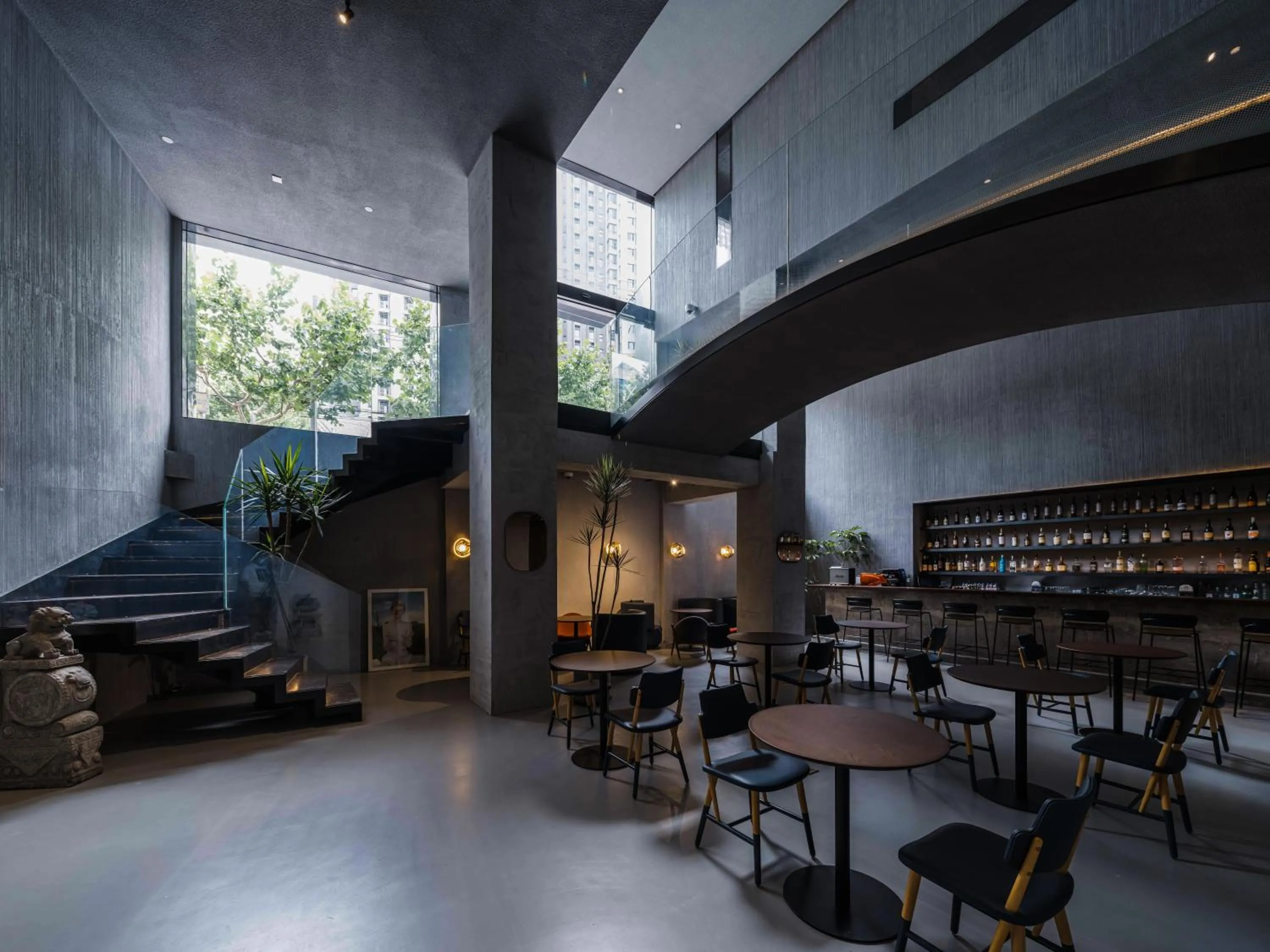 Restaurant/places to eat in Neobridge Hotel