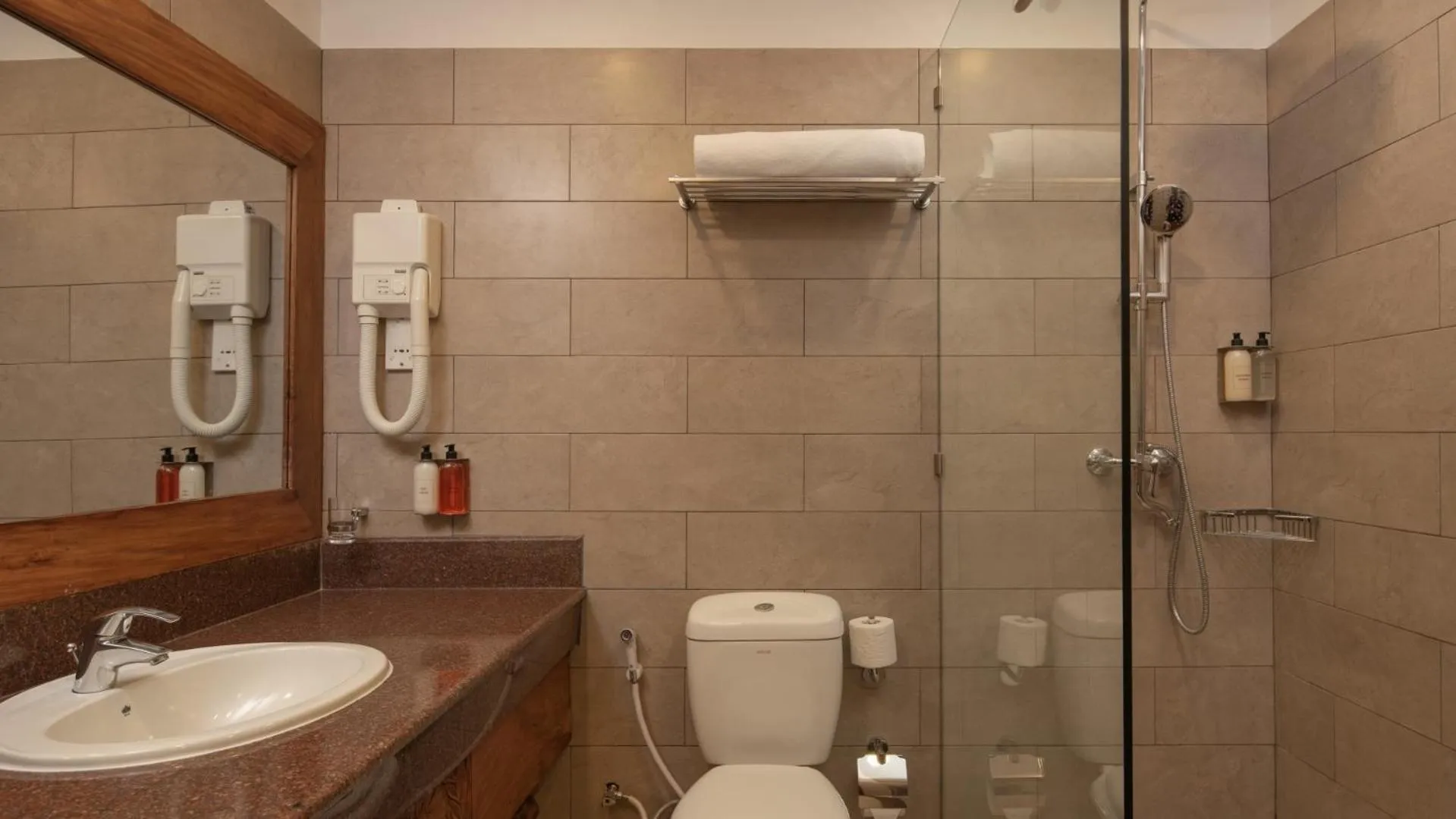 Bathroom in Coral Beach Hotel Dar Es Salaam