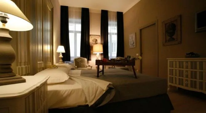 Photo of the whole room, Bed in Locanda In Borgo Garnì & Wellness