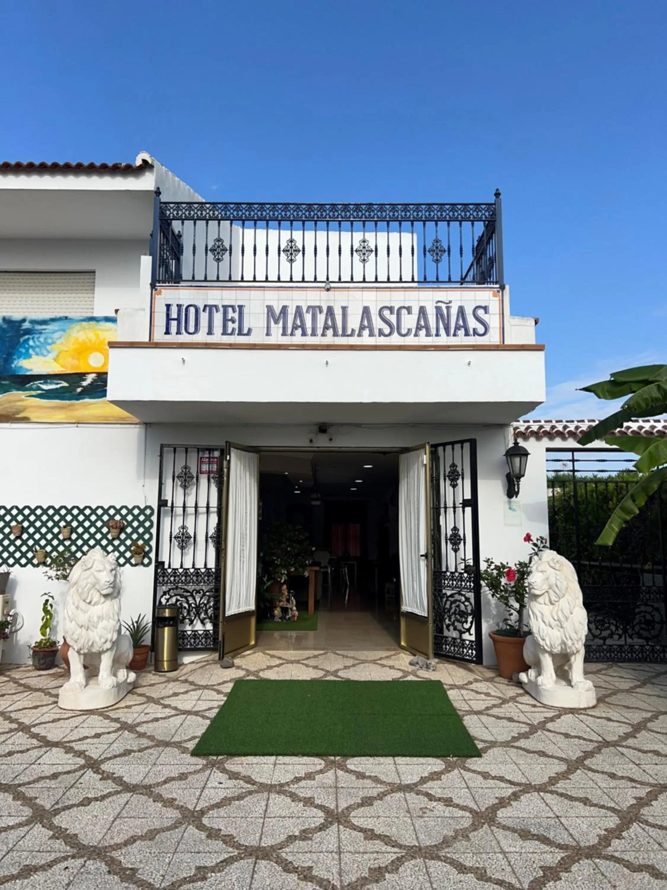 Property building in Hotel Matalascañas