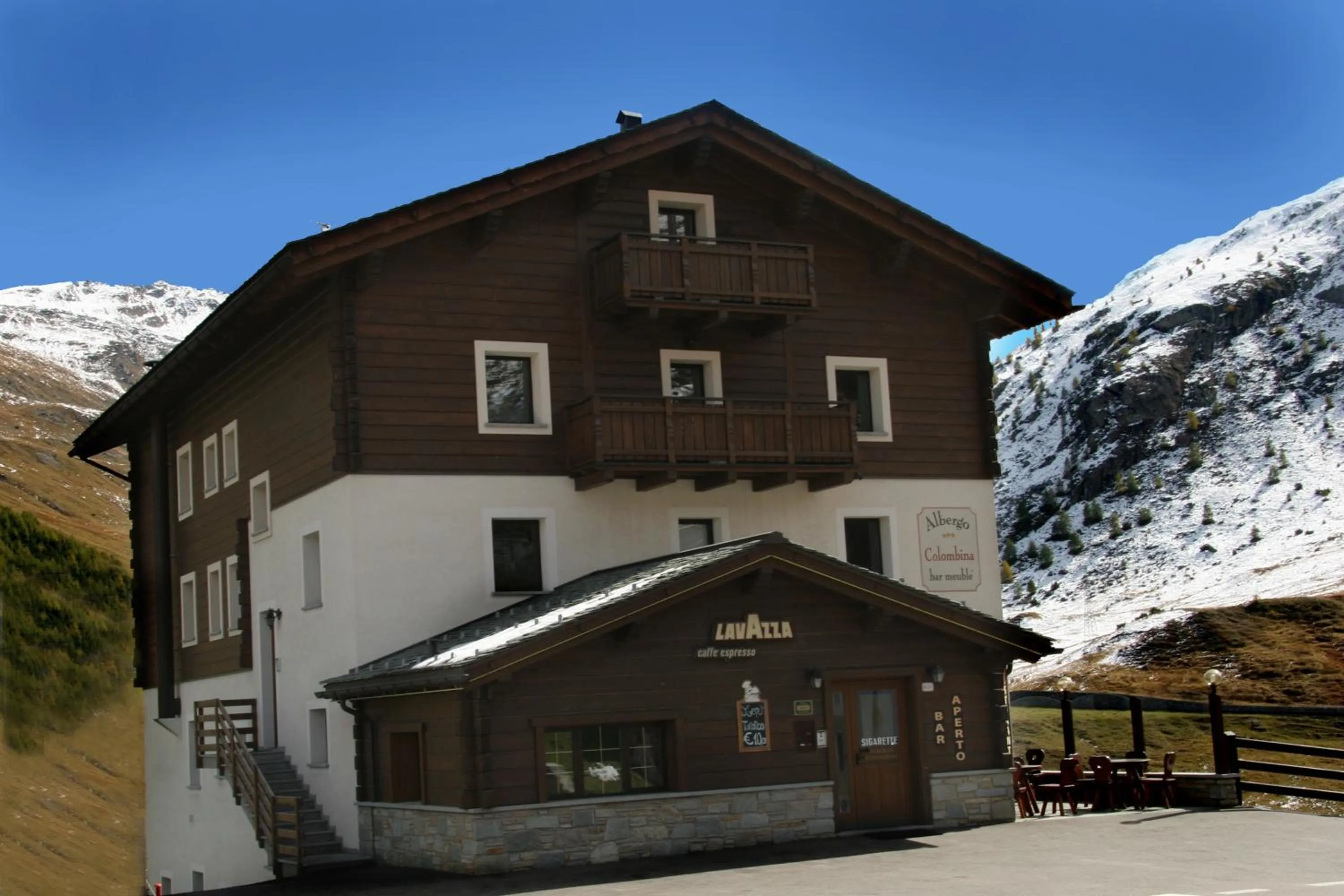 Facade/entrance in Hotel La Colombina