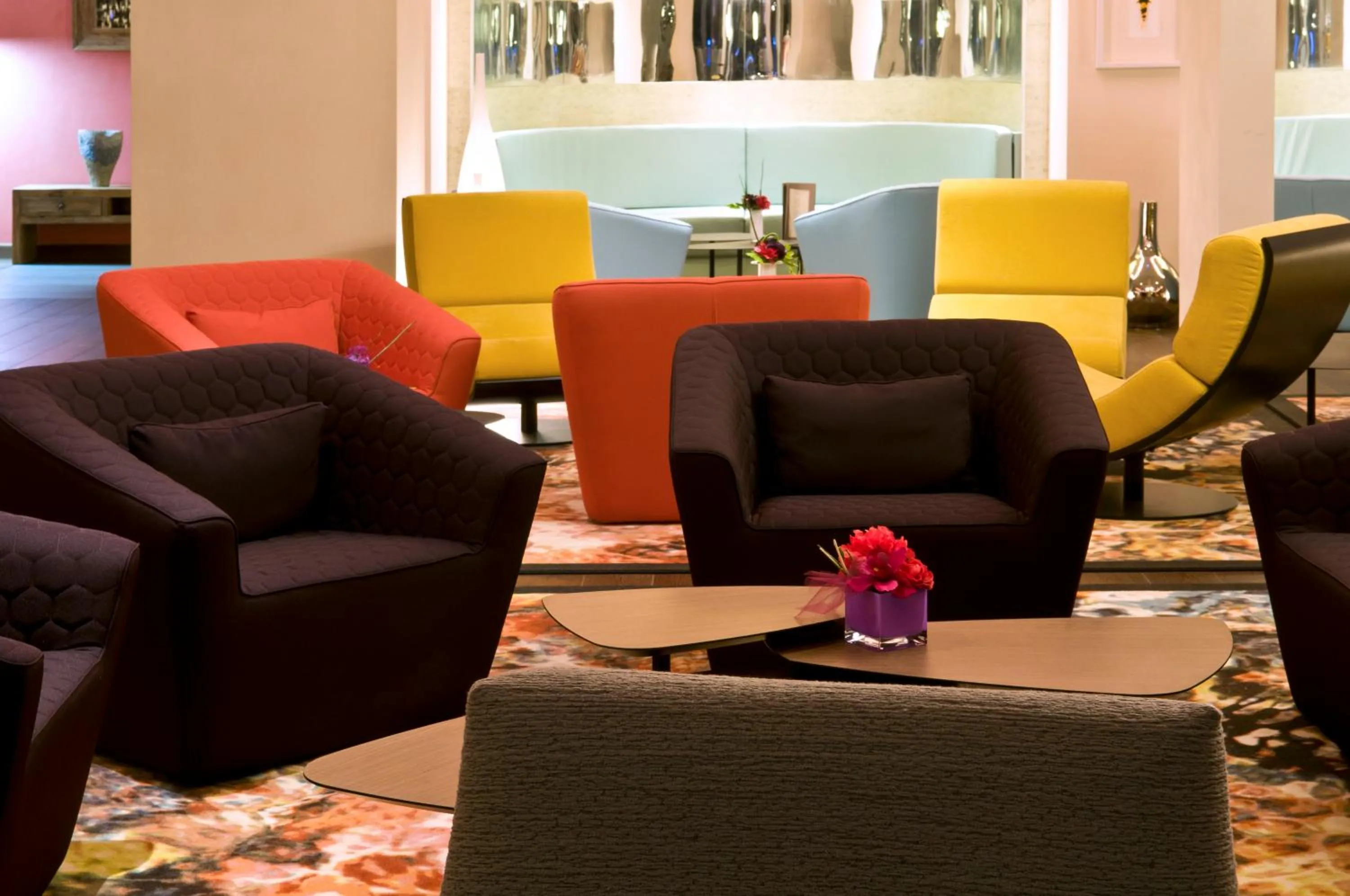 Lounge or bar in Radisson Blu Resort & Spa, Ajaccio Bay