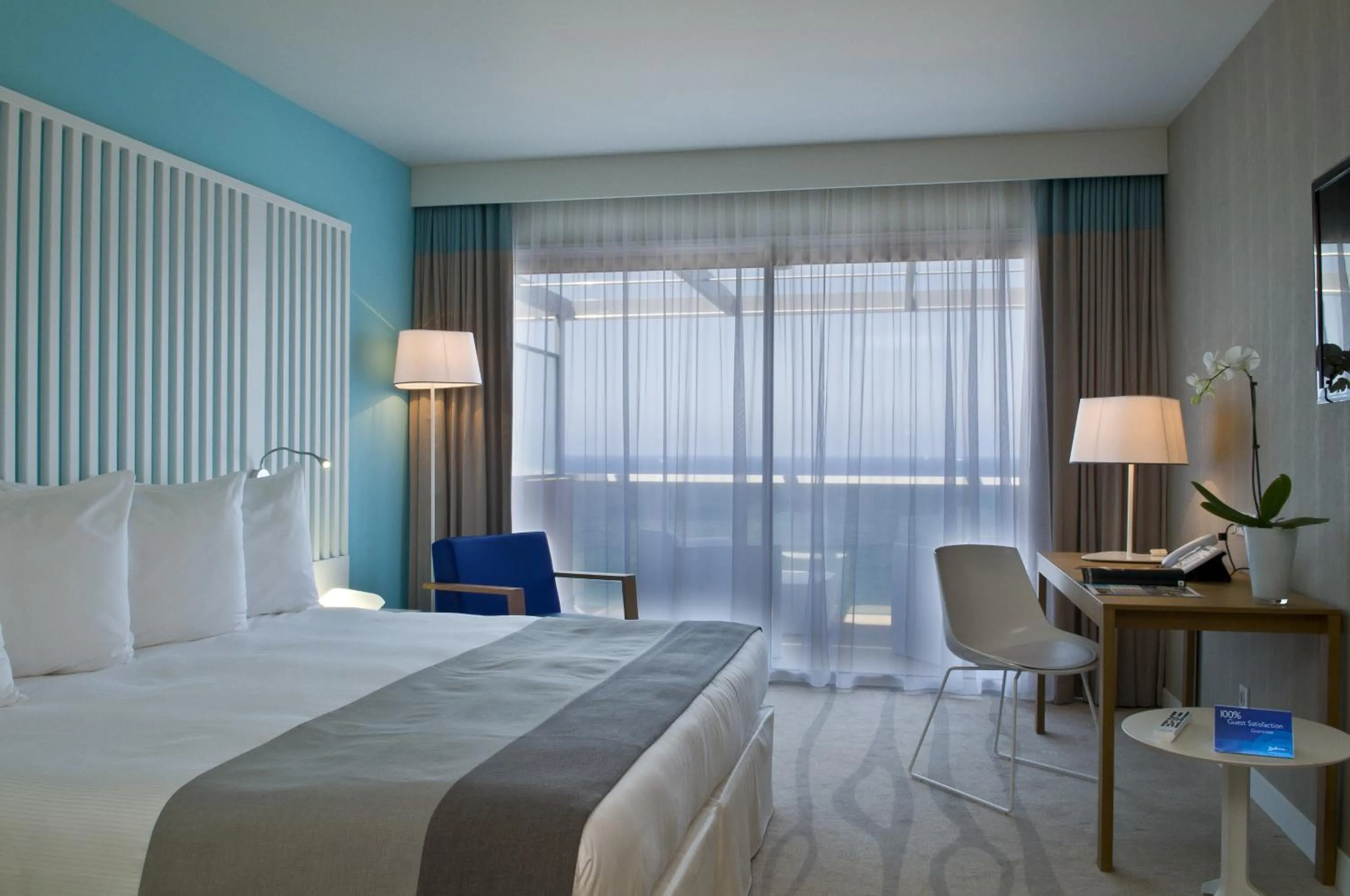 Bedroom, Bed in Radisson Blu Resort & Spa, Ajaccio Bay
