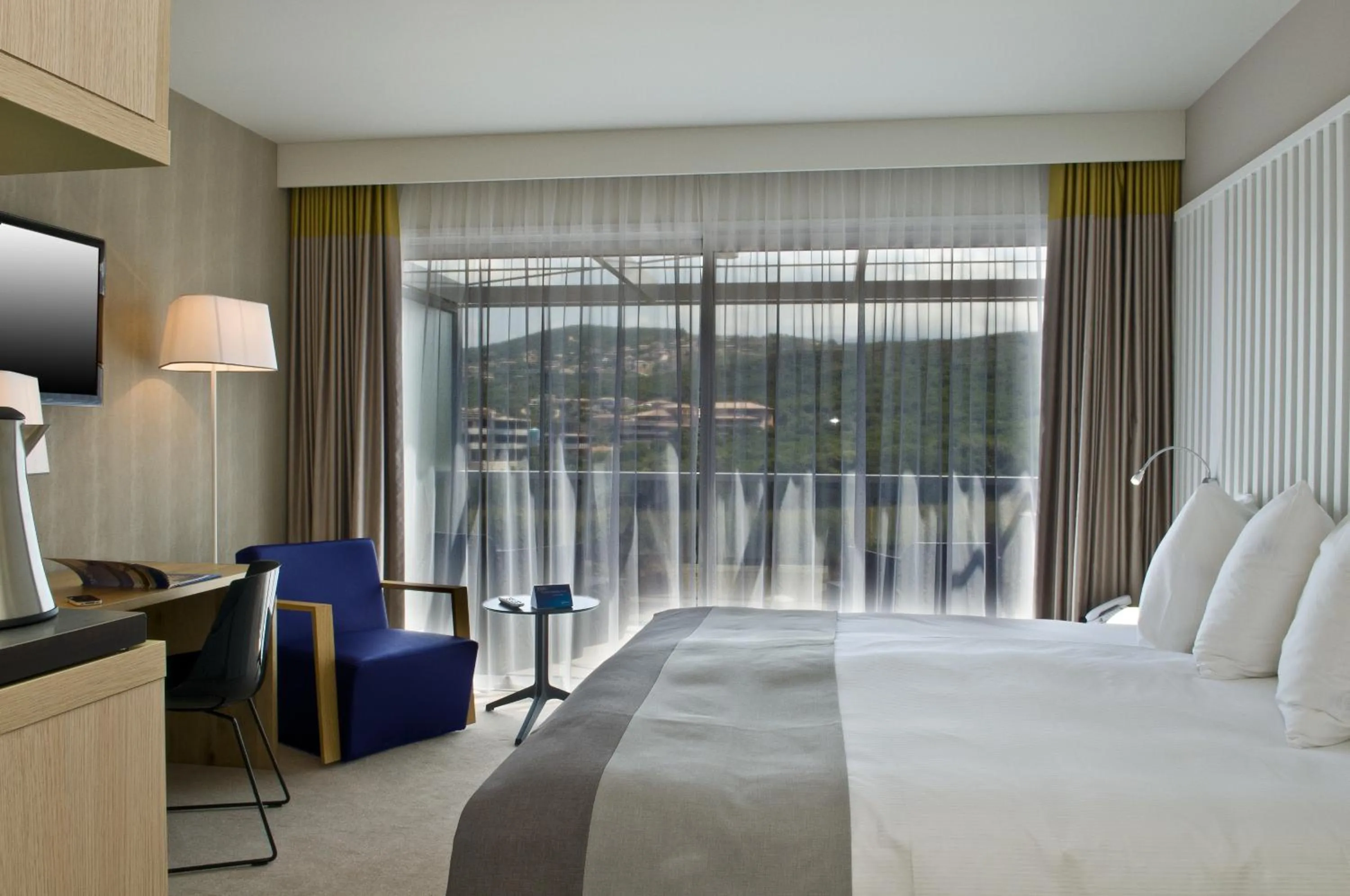 Bed in Radisson Blu Resort & Spa, Ajaccio Bay