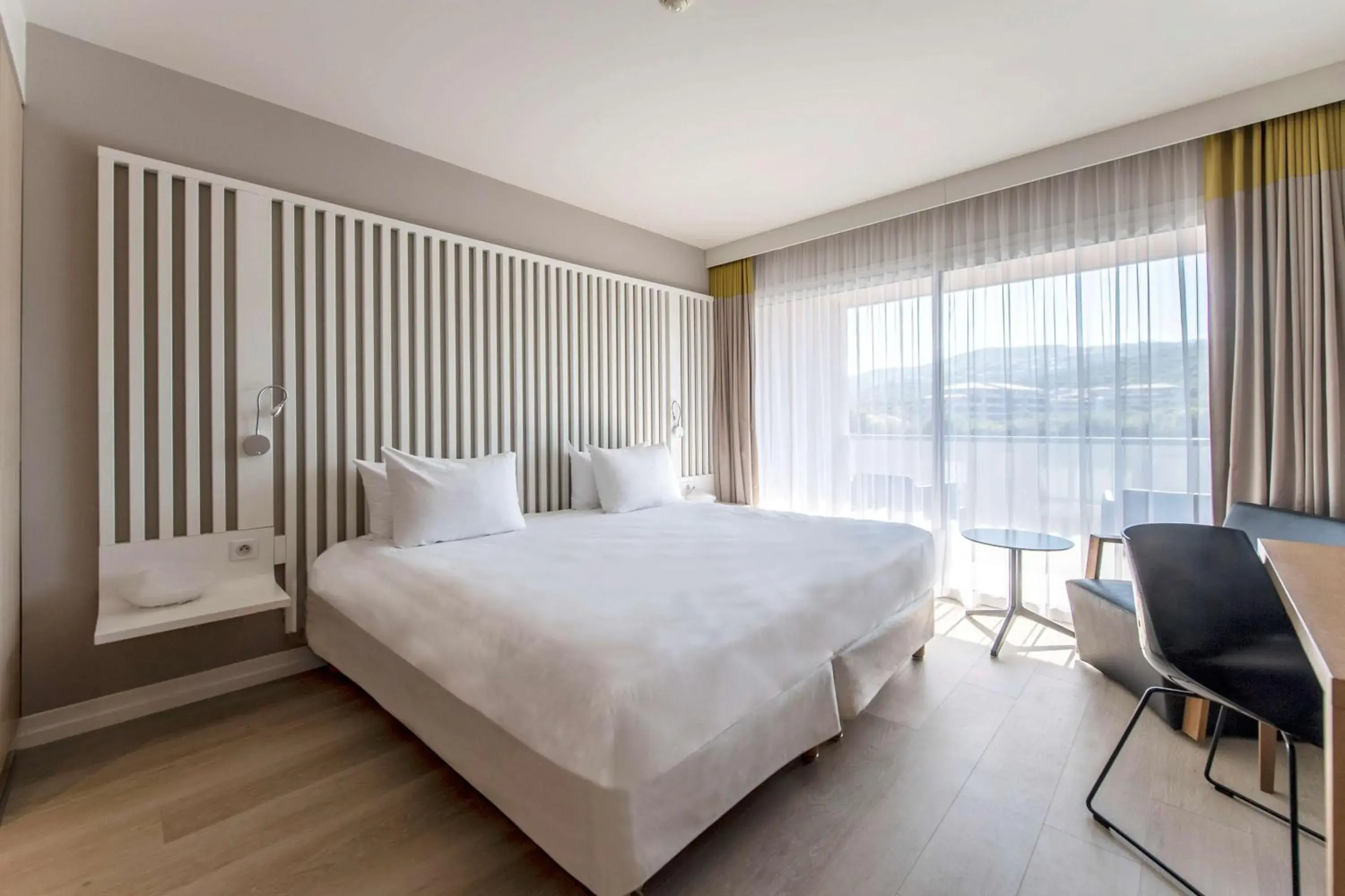 Bedroom, Bed in Radisson Blu Resort & Spa, Ajaccio Bay Bedroom, Bed in Radisson Blu Resort & Spa, Ajaccio Bay