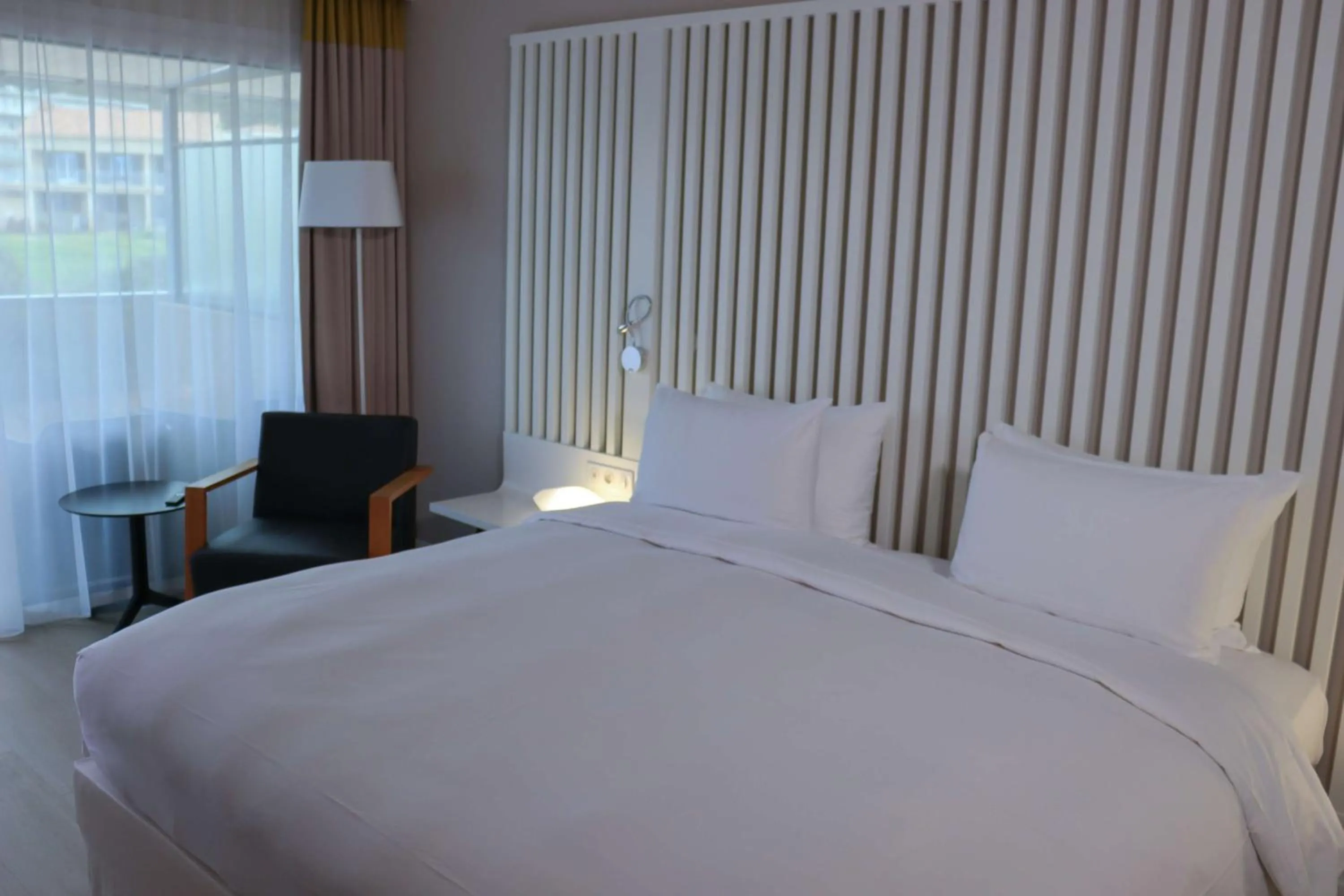 Bedroom, Bed in Radisson Blu Resort & Spa, Ajaccio Bay