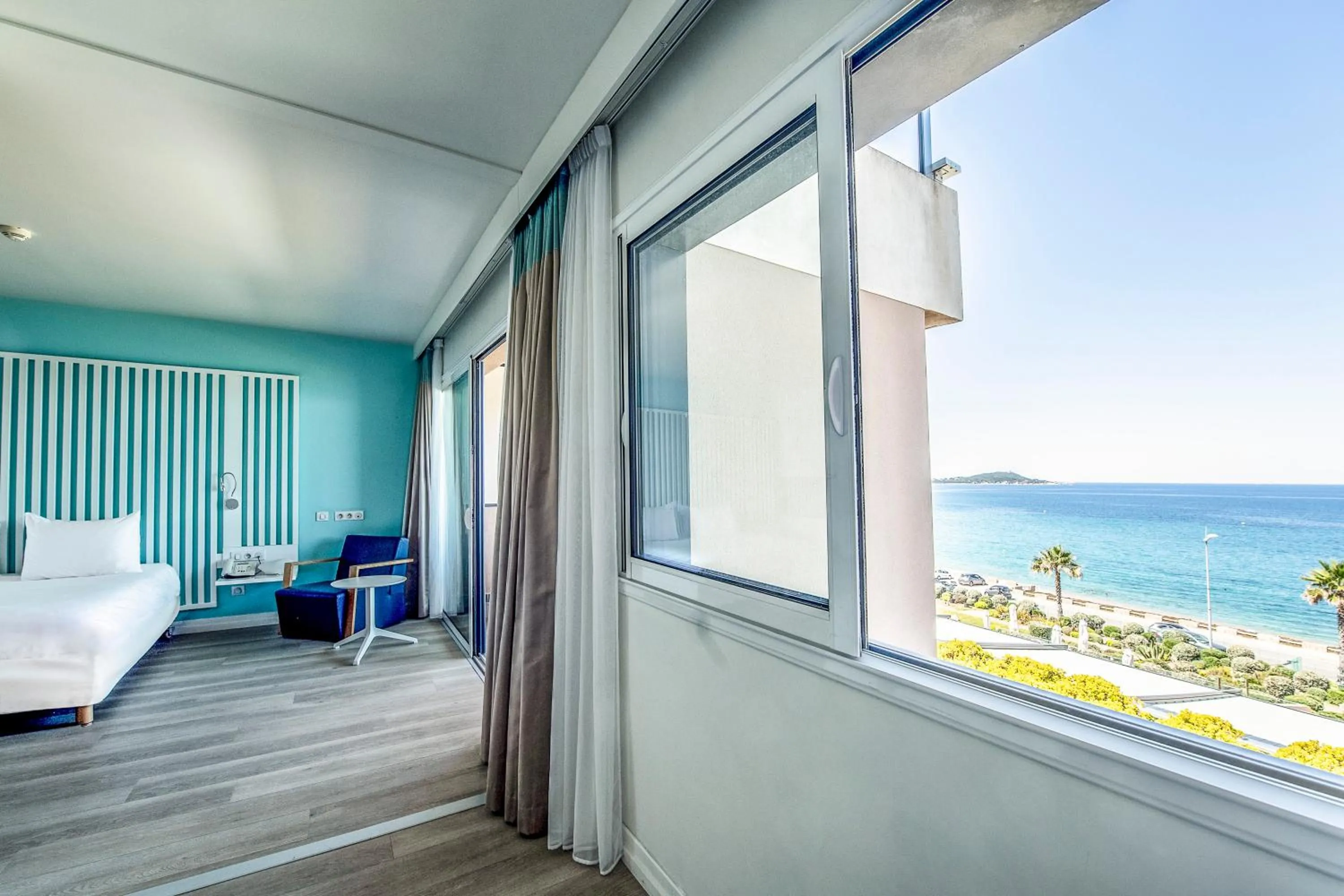 Bedroom, Bed in Radisson Blu Resort & Spa, Ajaccio Bay