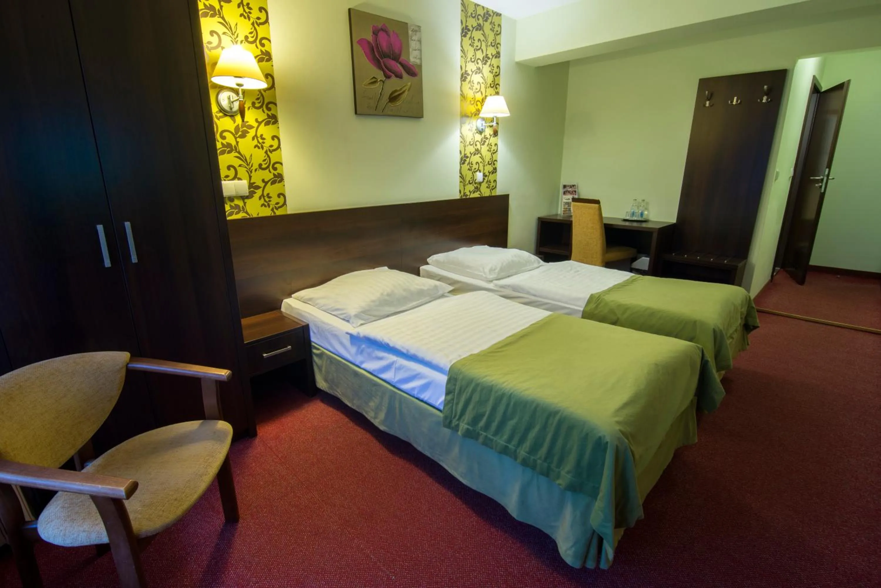 Photo of the whole room, Bed in Hotel Pod Szrenicą