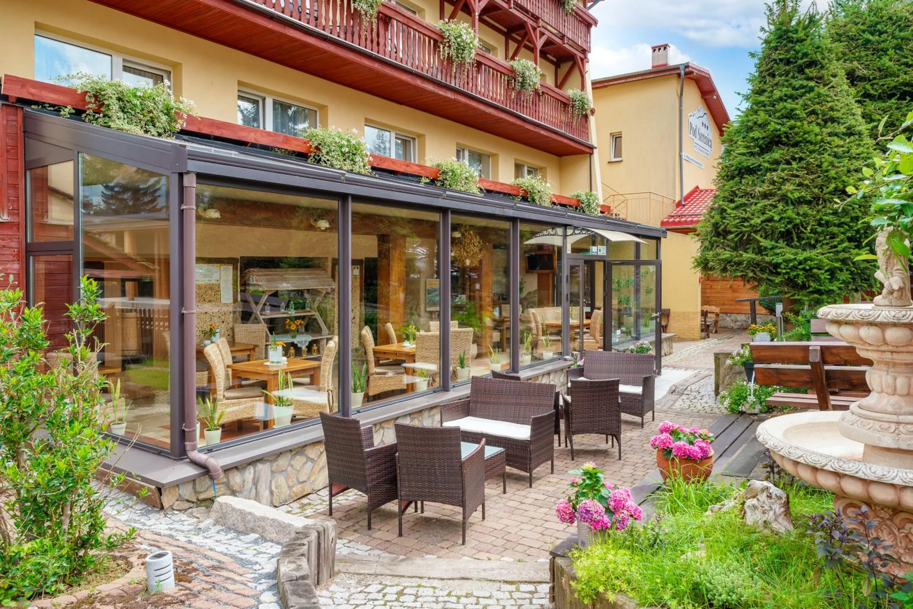 Property building in Hotel Pod Szrenicą
