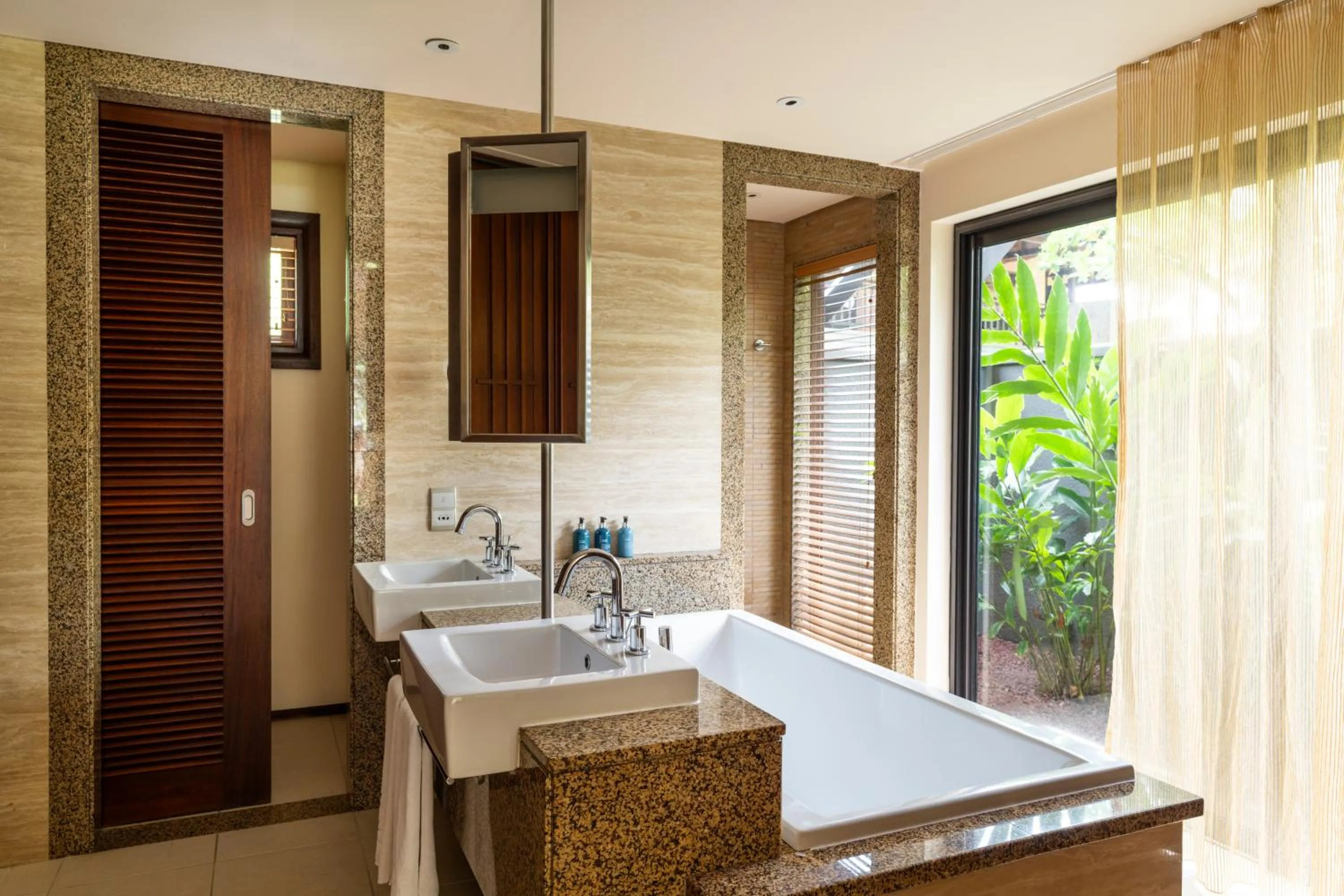 Bathroom in Constance Ephelia