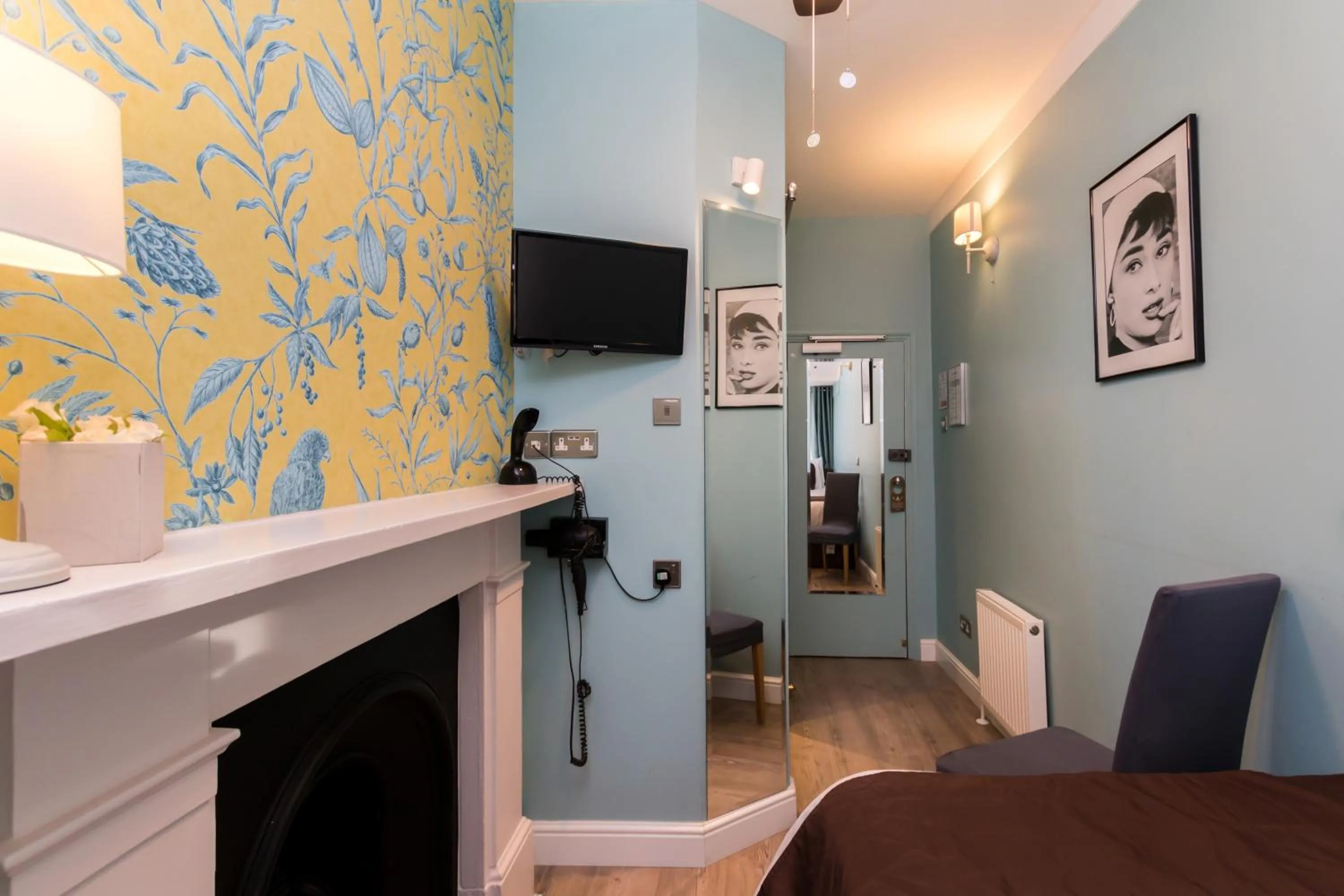 Living room in Arosfa Hotel London by Compass Hospitality