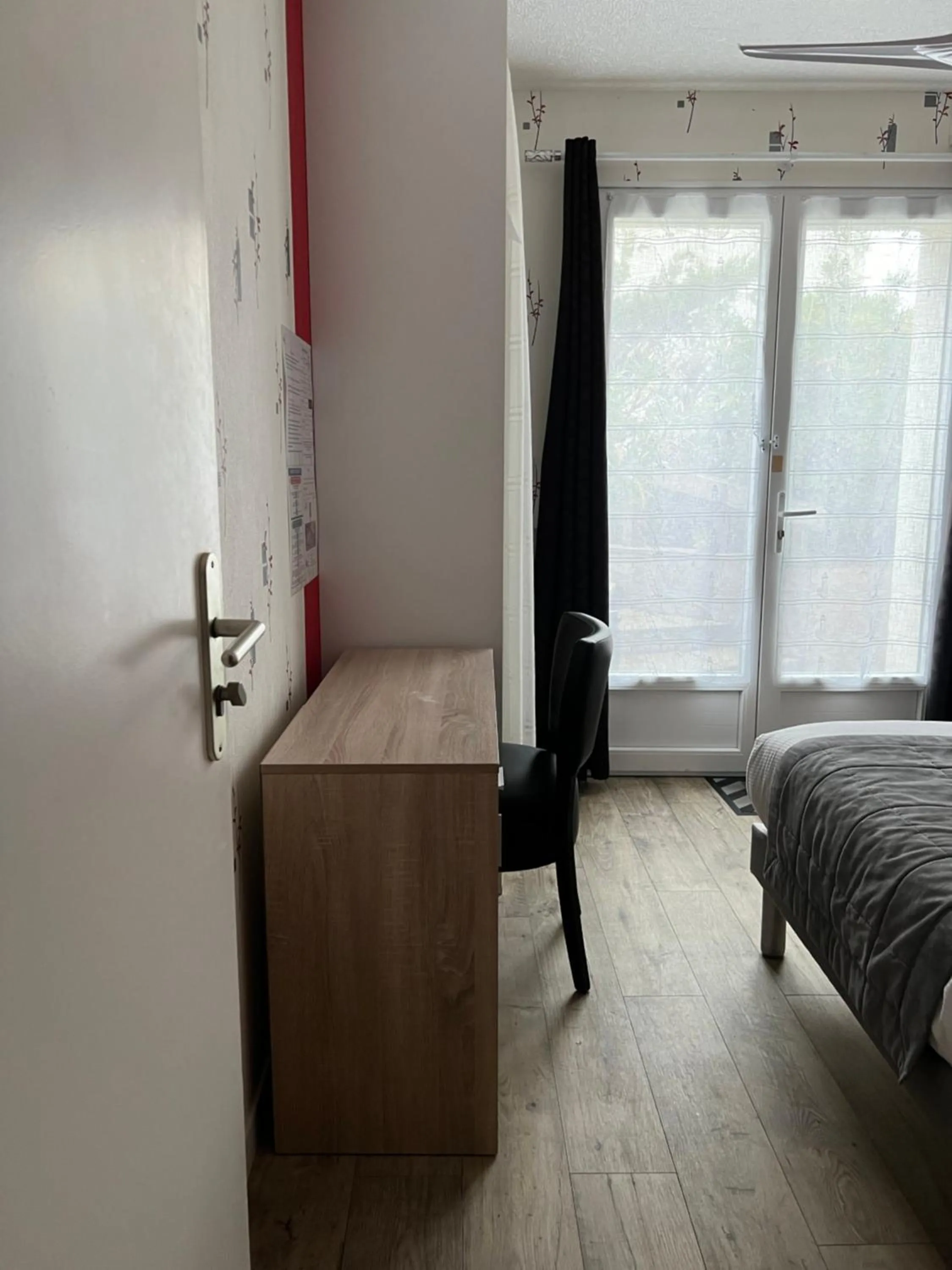 Bedroom, Bed in Au Petit Bonheur