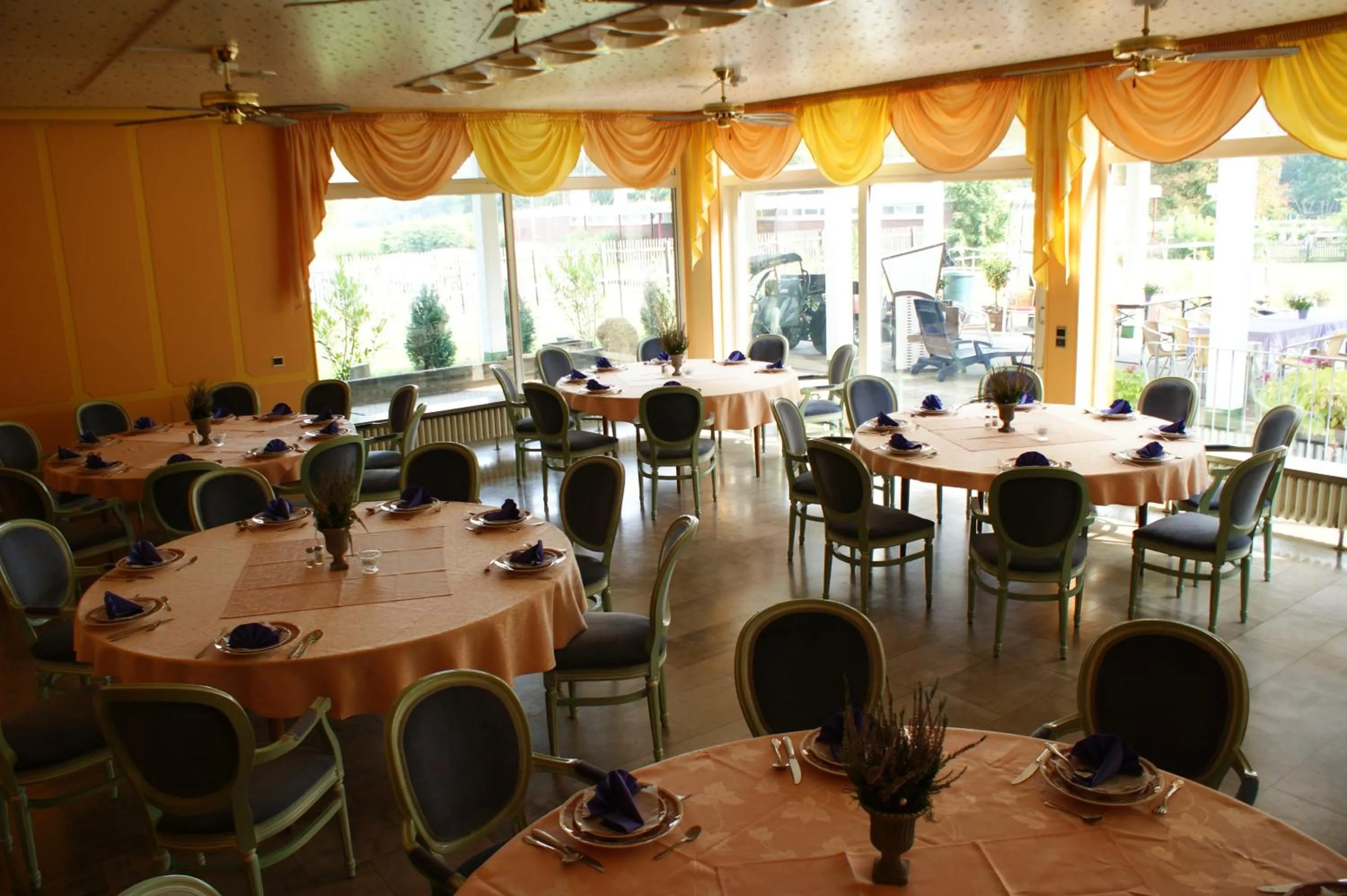 Restaurant/places to eat in Heidehotel Herrenbrücke