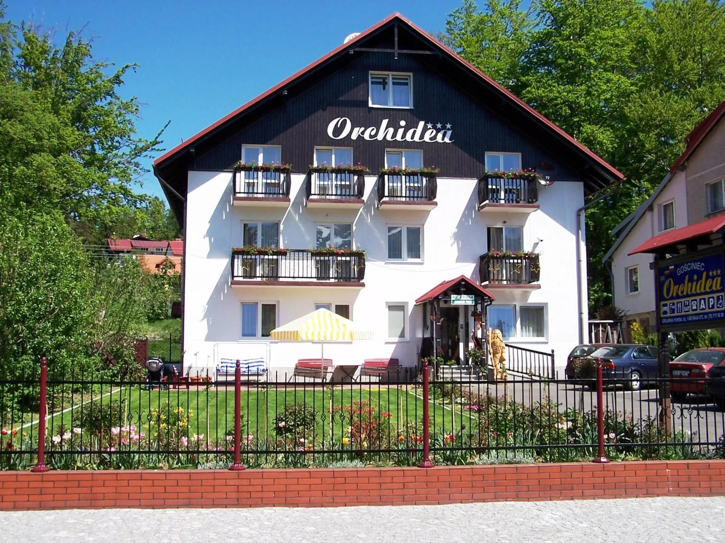 Property building in Orchidea