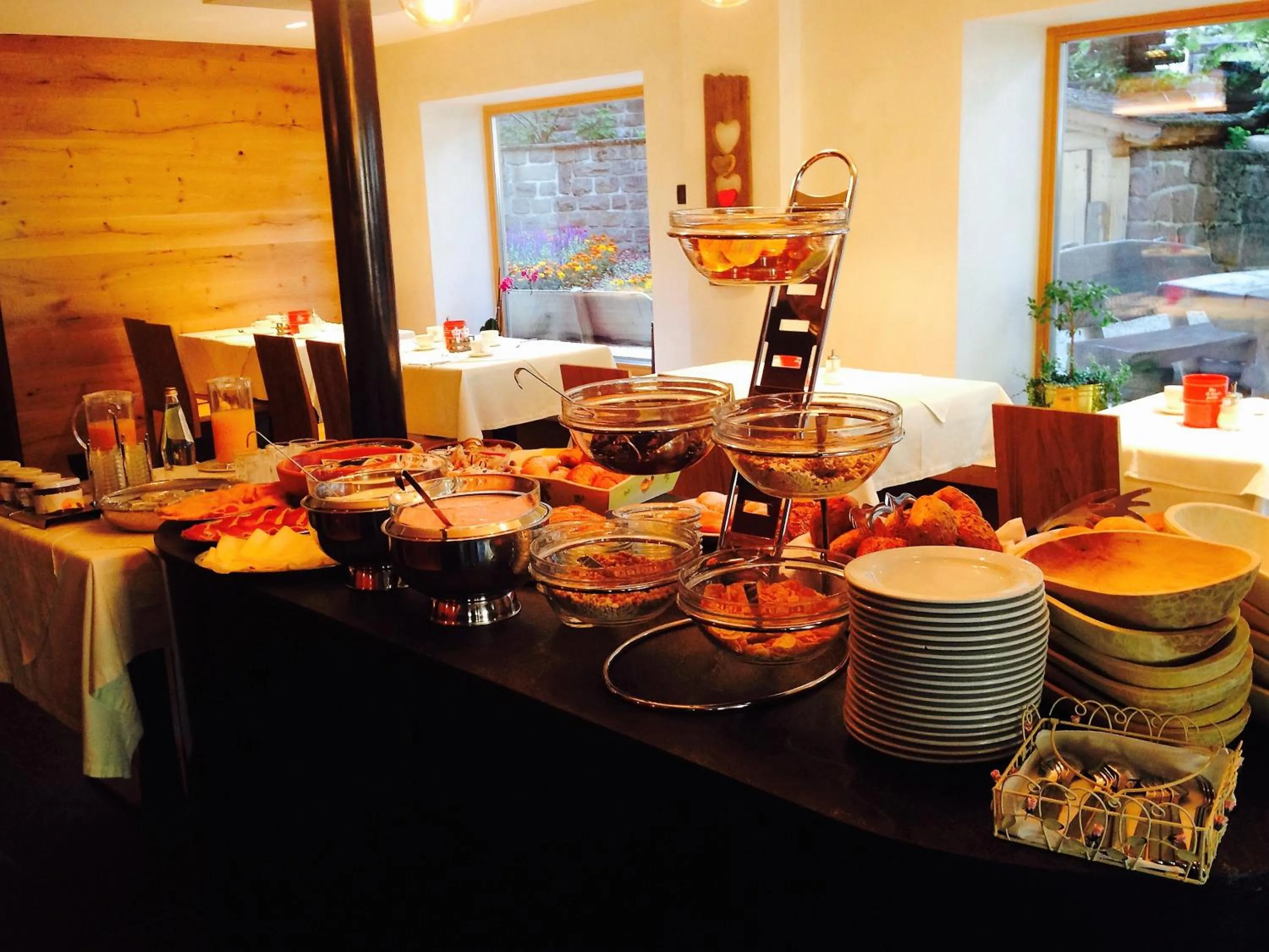 Buffet breakfast in Hotel Silvana