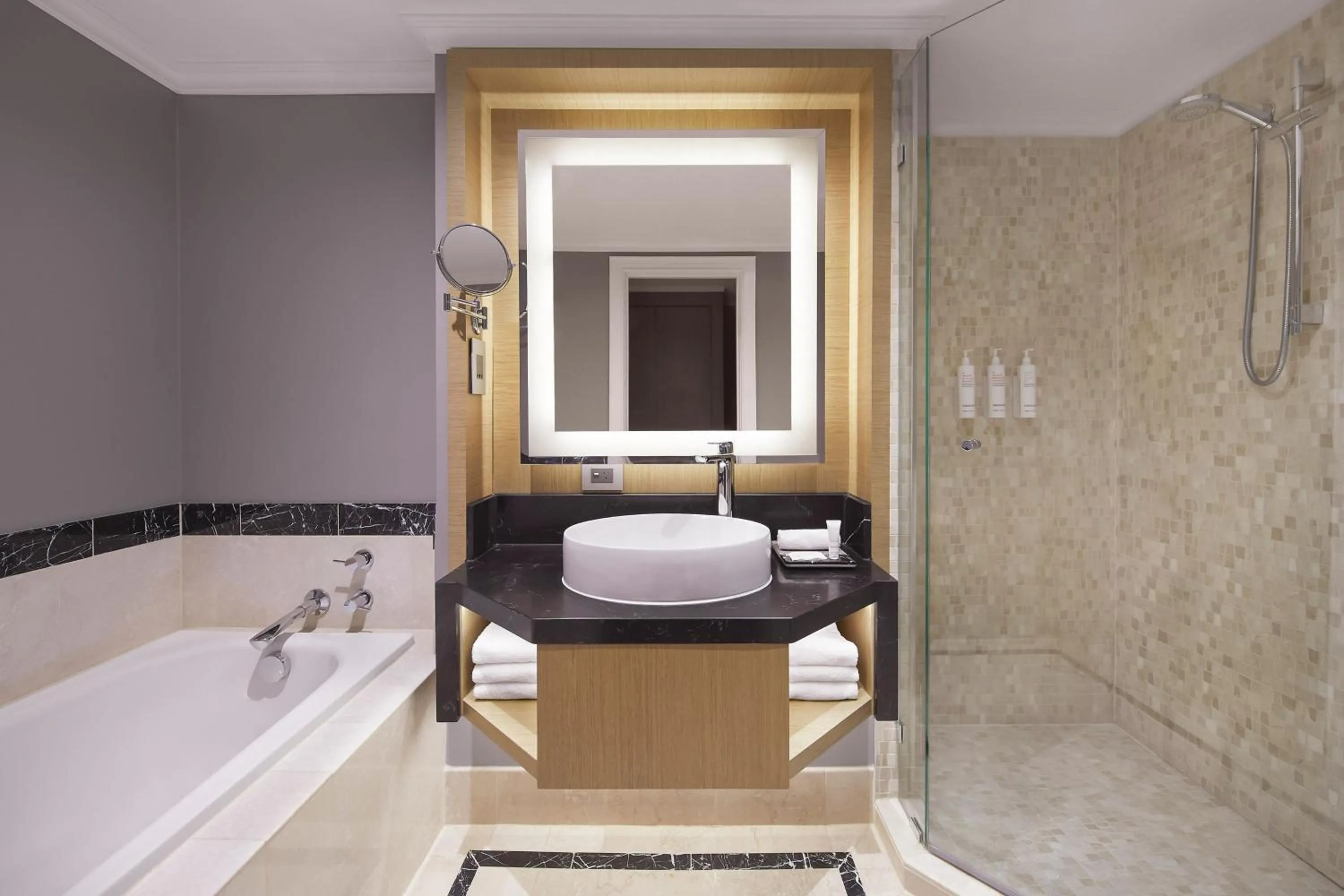 Bathroom in Brisbane Marriott Hotel