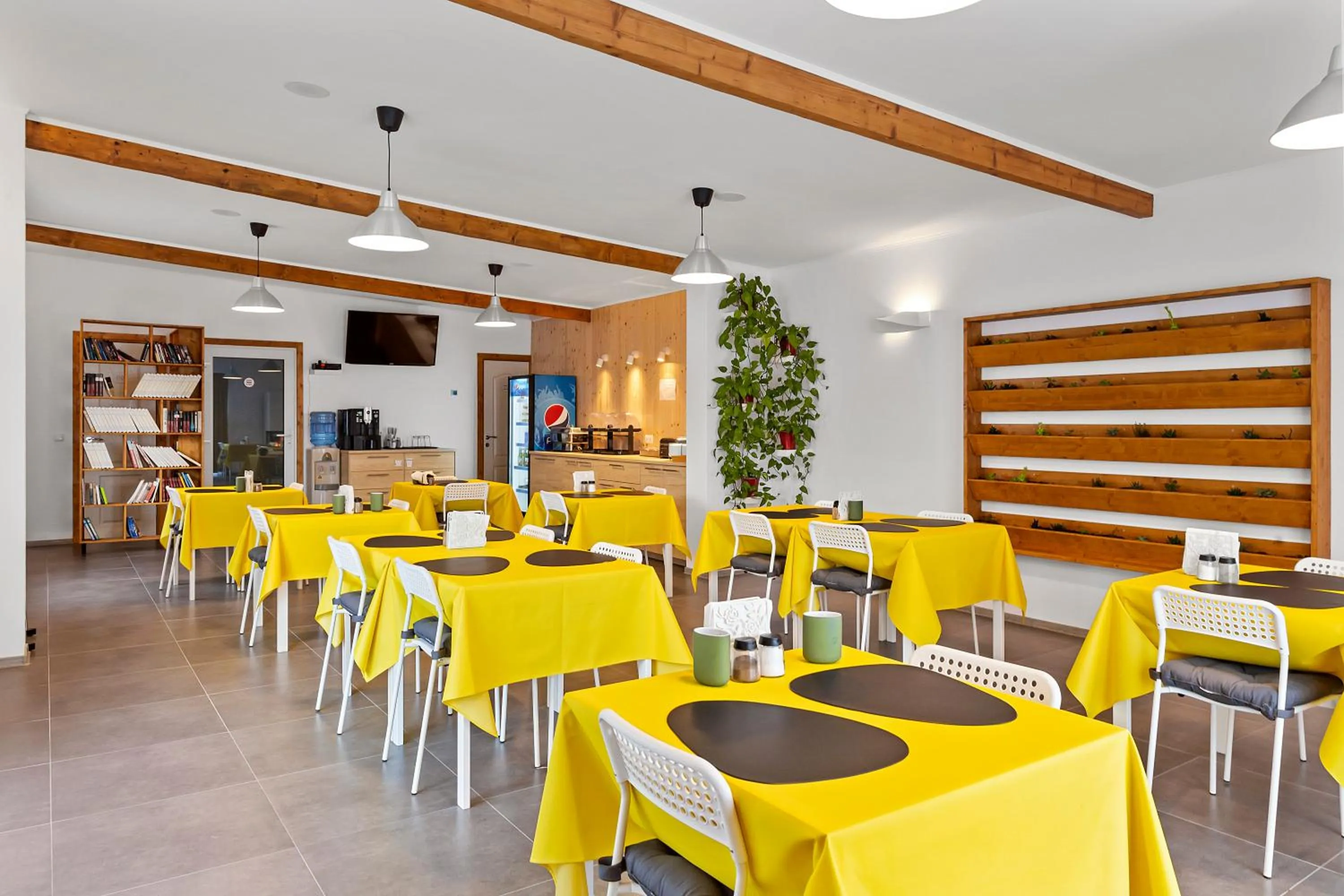 Breakfast in Pensiunea Alina "Adults Only"