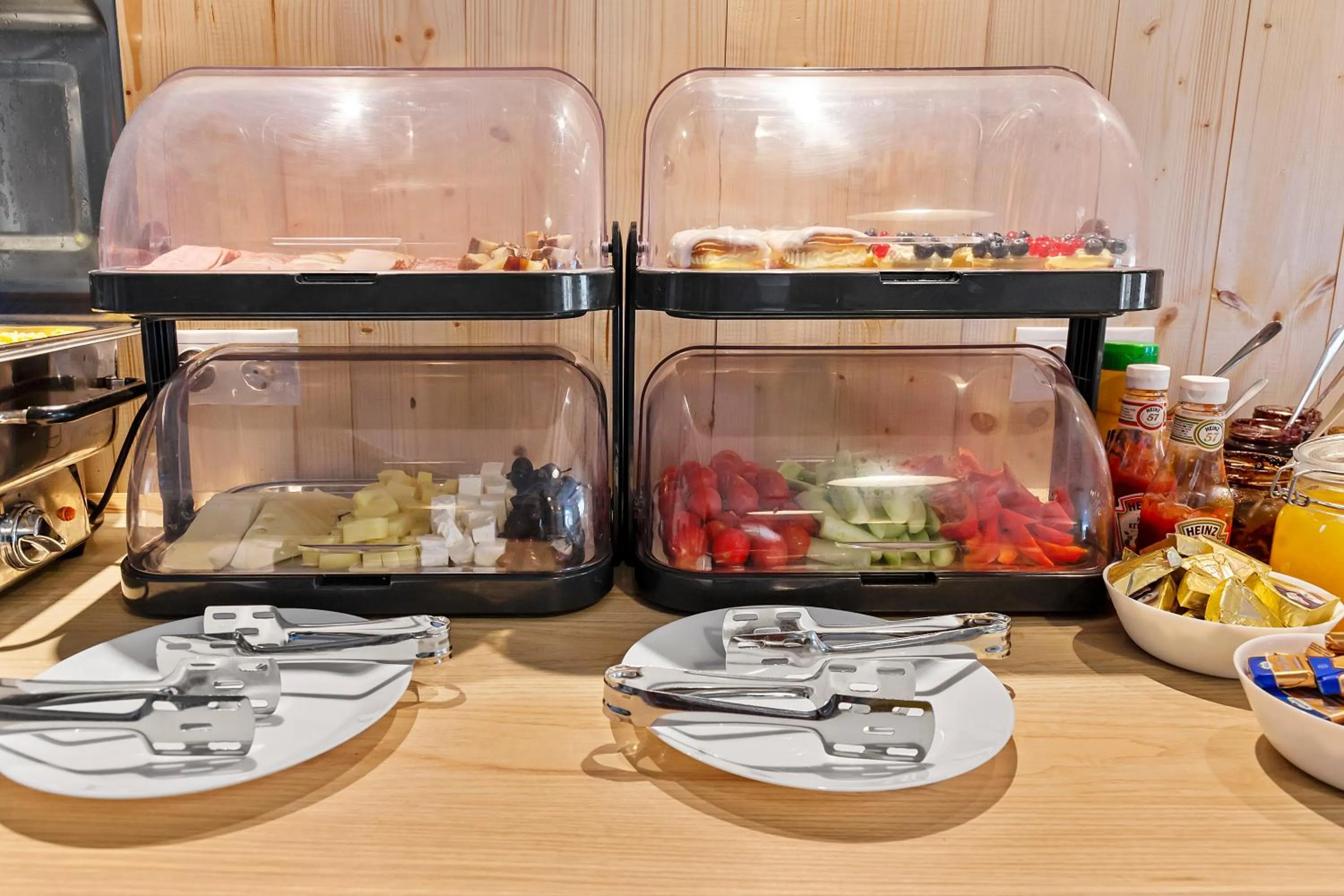 Breakfast in Pensiunea Alina "Adults Only"