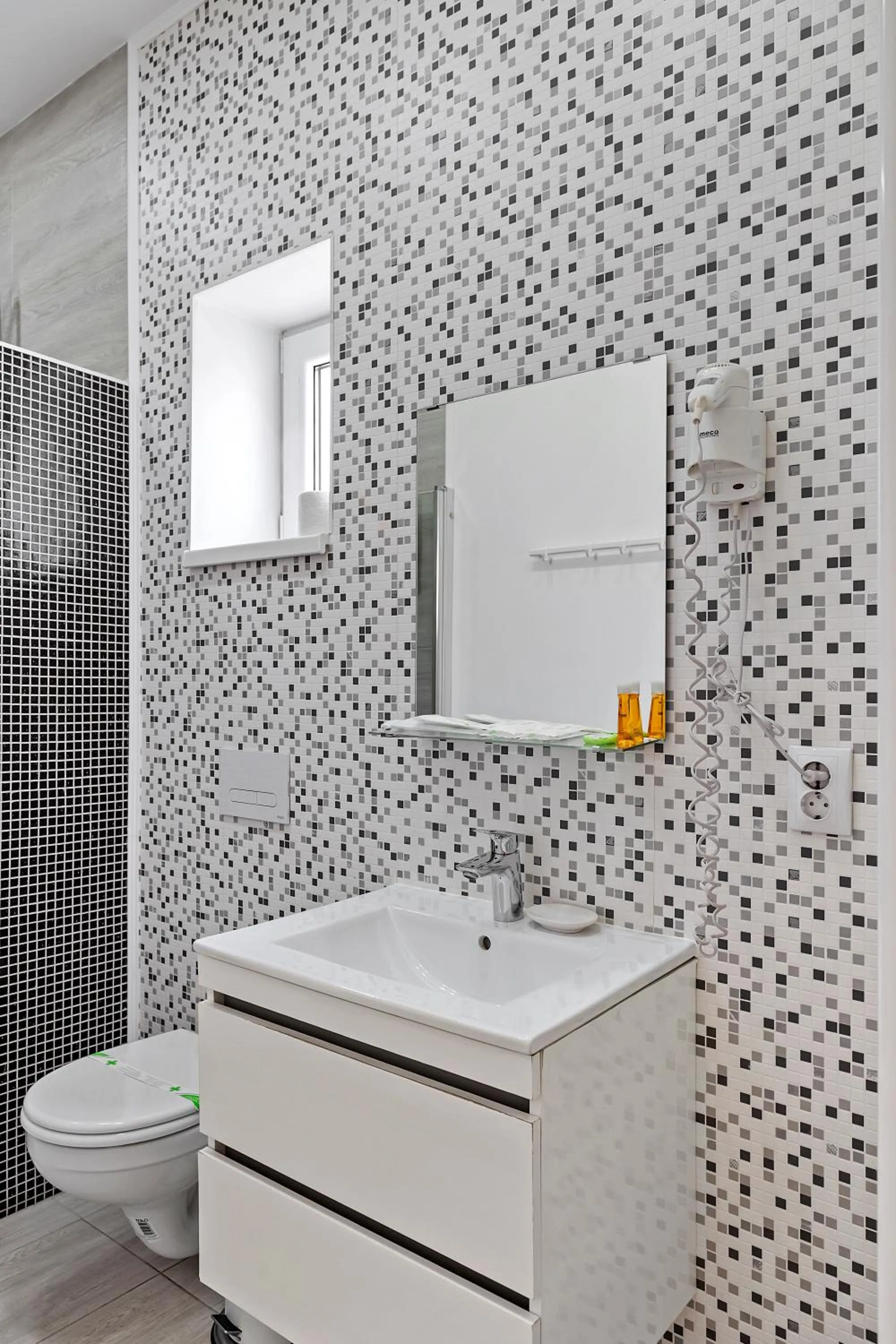 Property building in Pensiunea Alina "Adults Only"