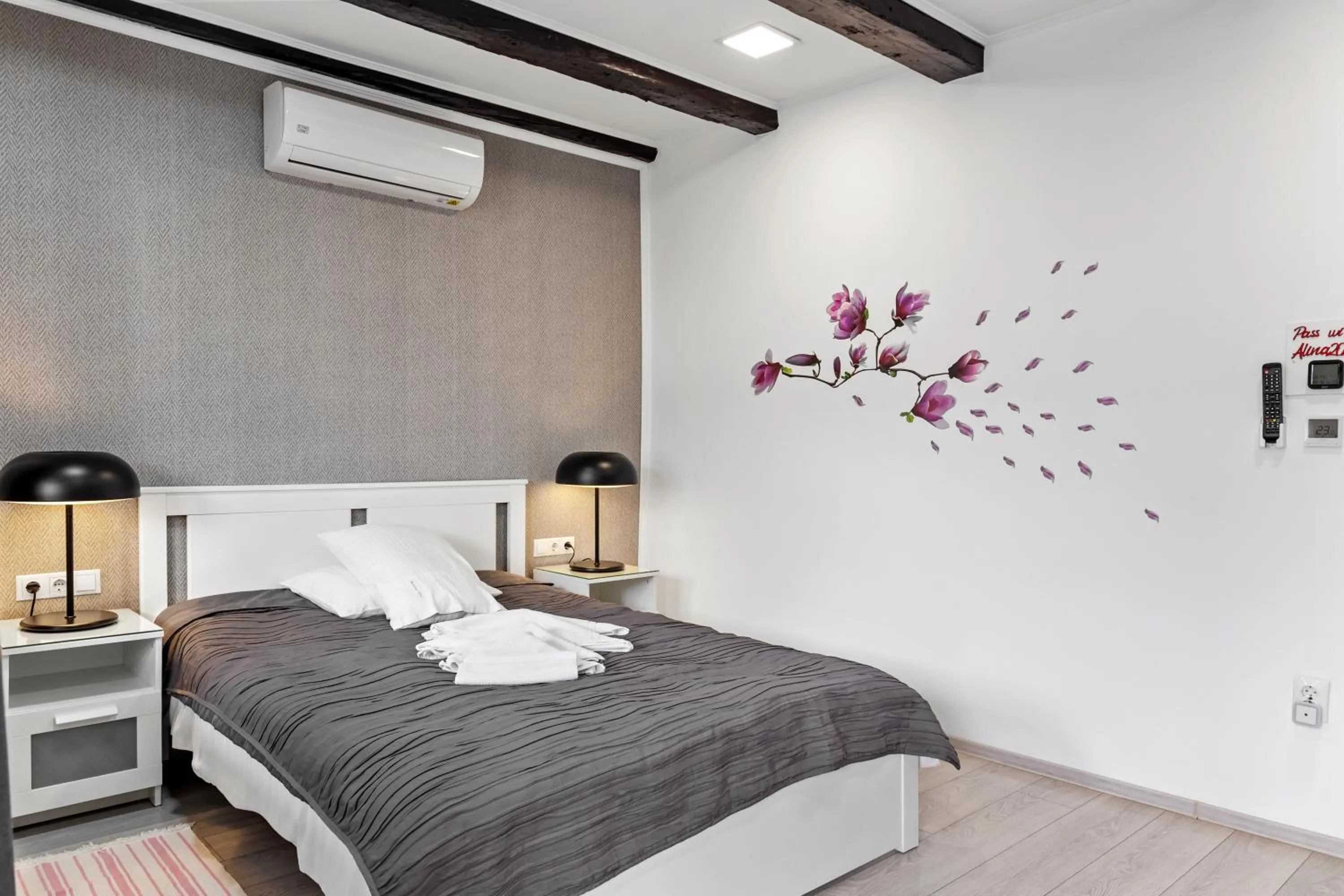 Property building, Bed in Pensiunea Alina "Adults Only"