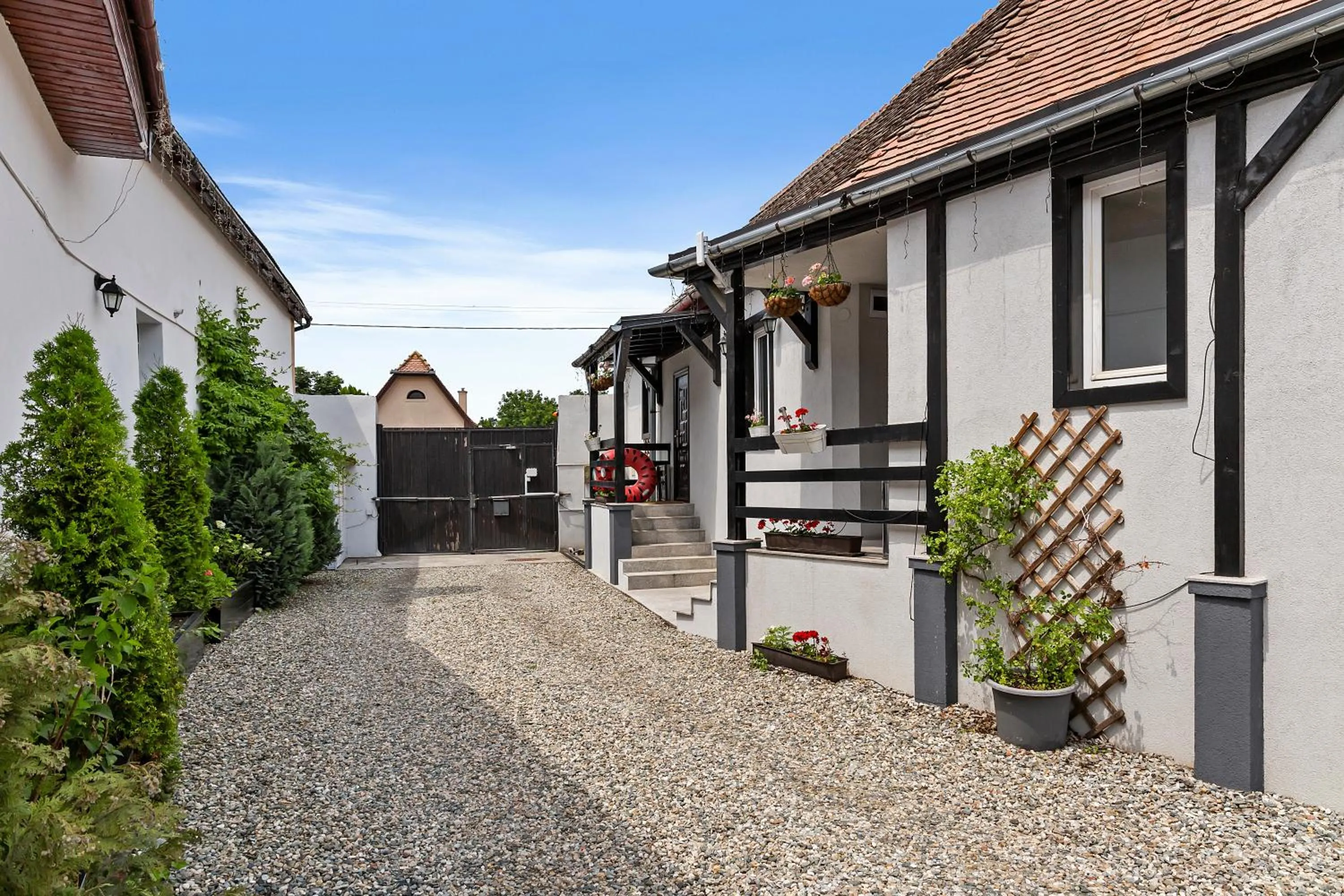 Property building in Pensiunea Alina "Adults Only"