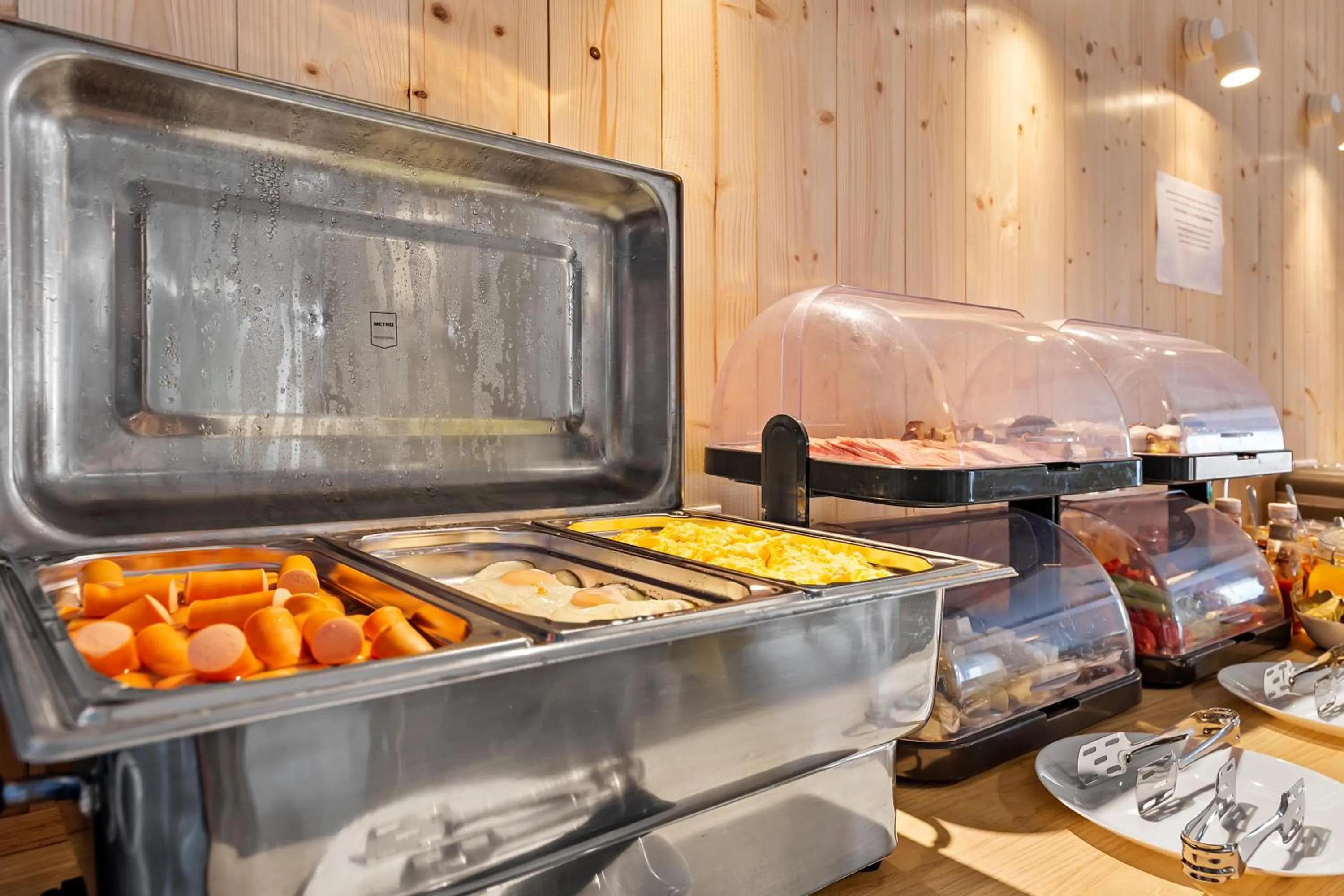 Breakfast in Pensiunea Alina "Adults Only"