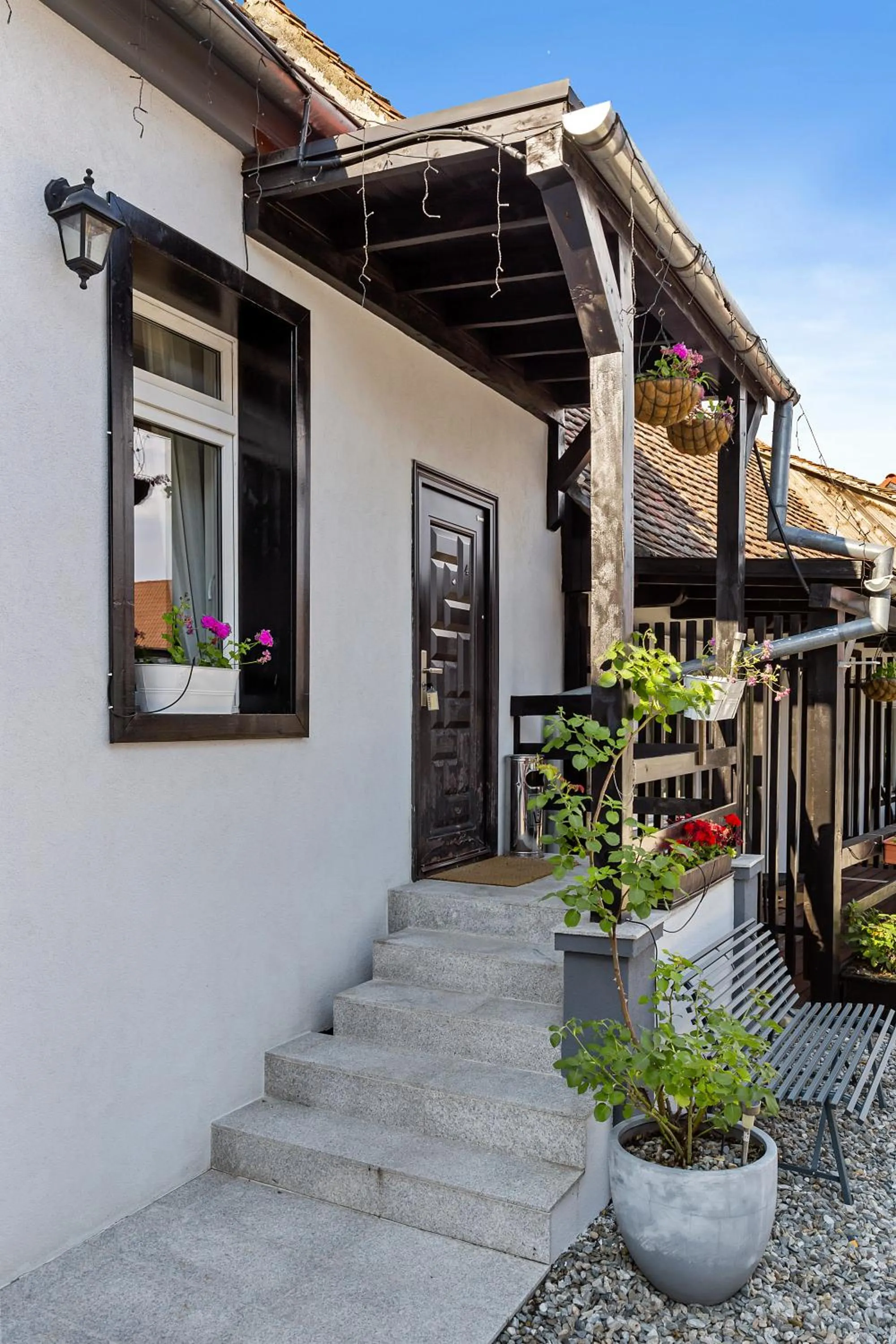 Property building in Pensiunea Alina "Adults Only"