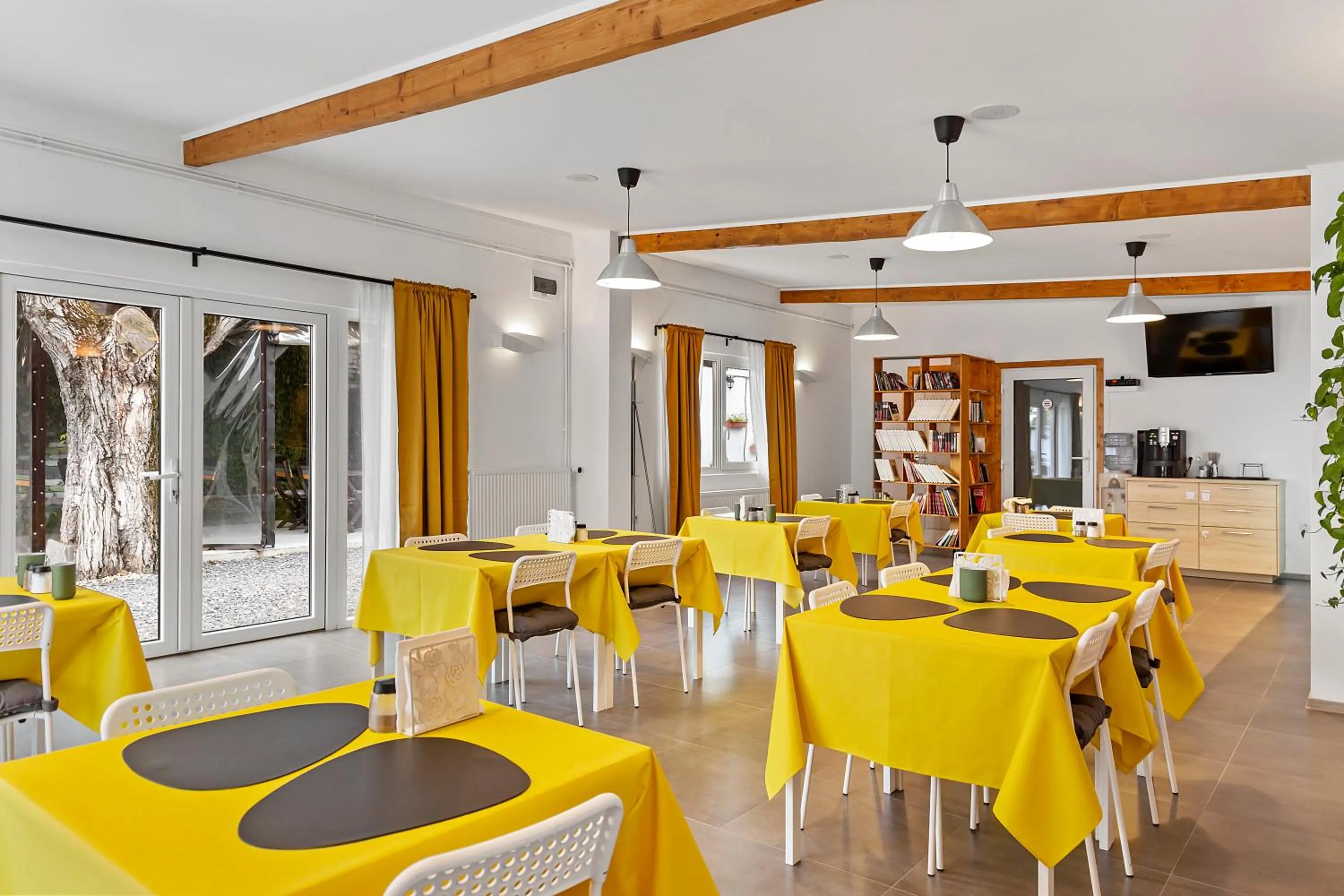 Breakfast in Pensiunea Alina "Adults Only"