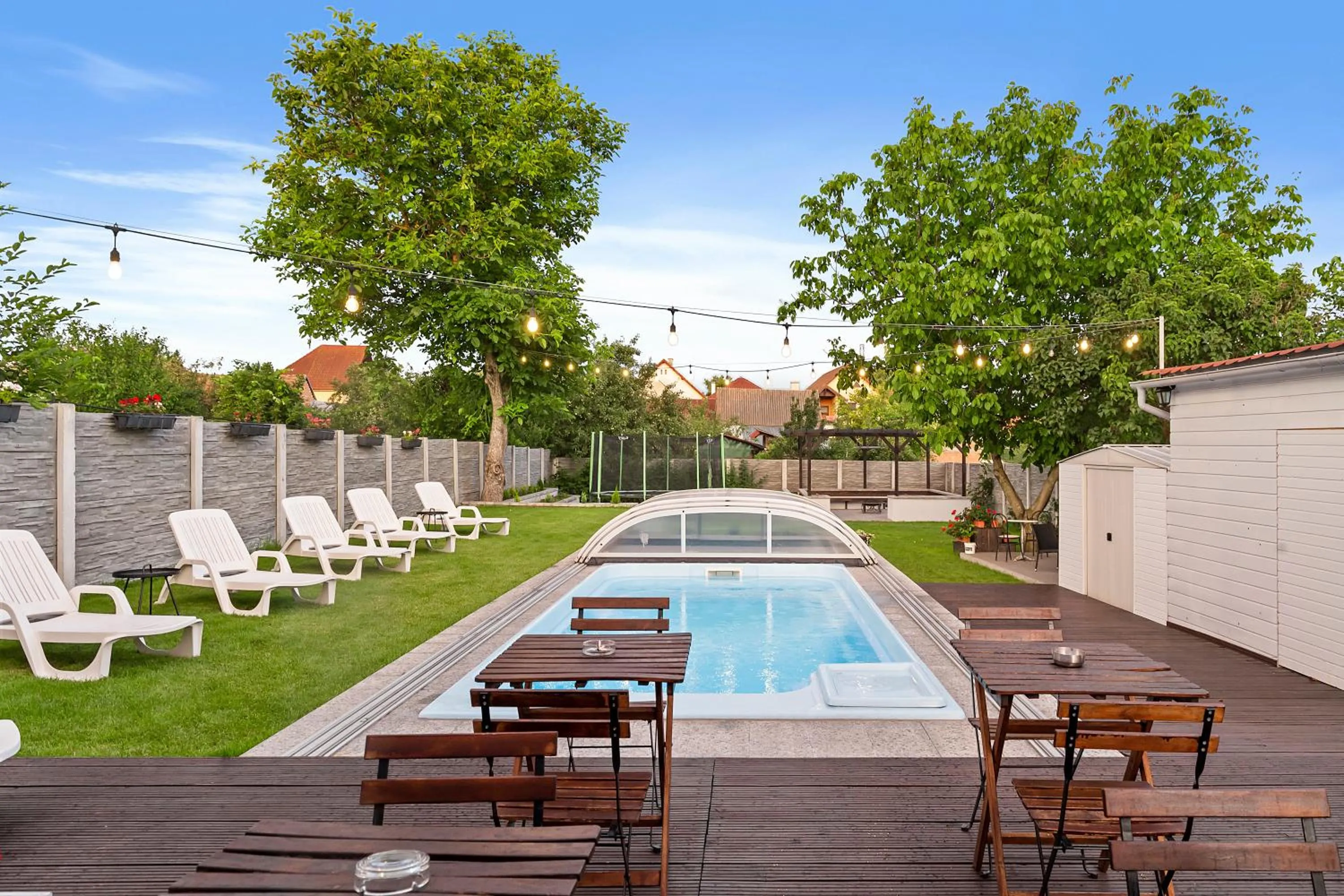 Swimming pool in Pensiunea Alina "Adults Only"