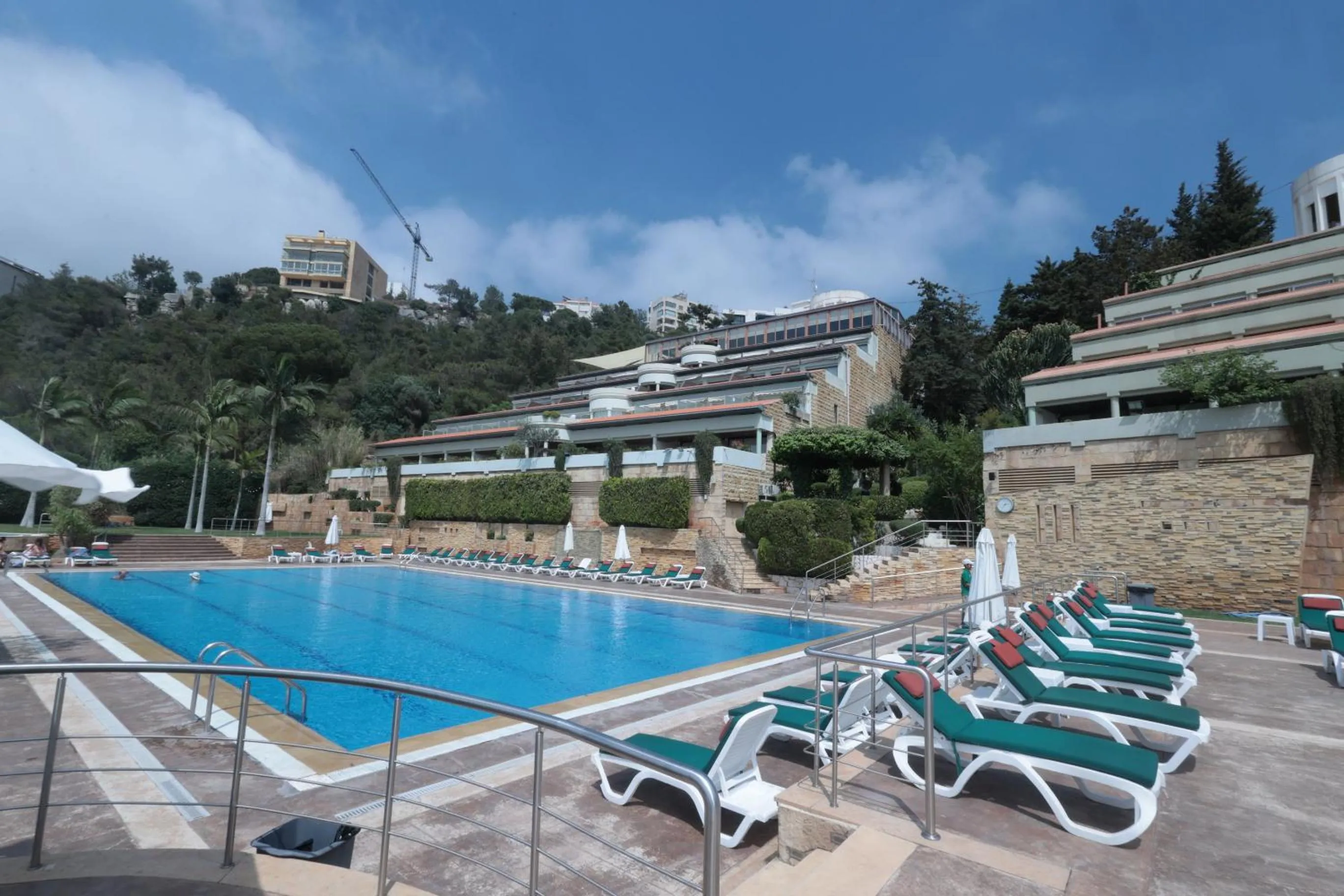Swimming pool in Monteverde Hotel