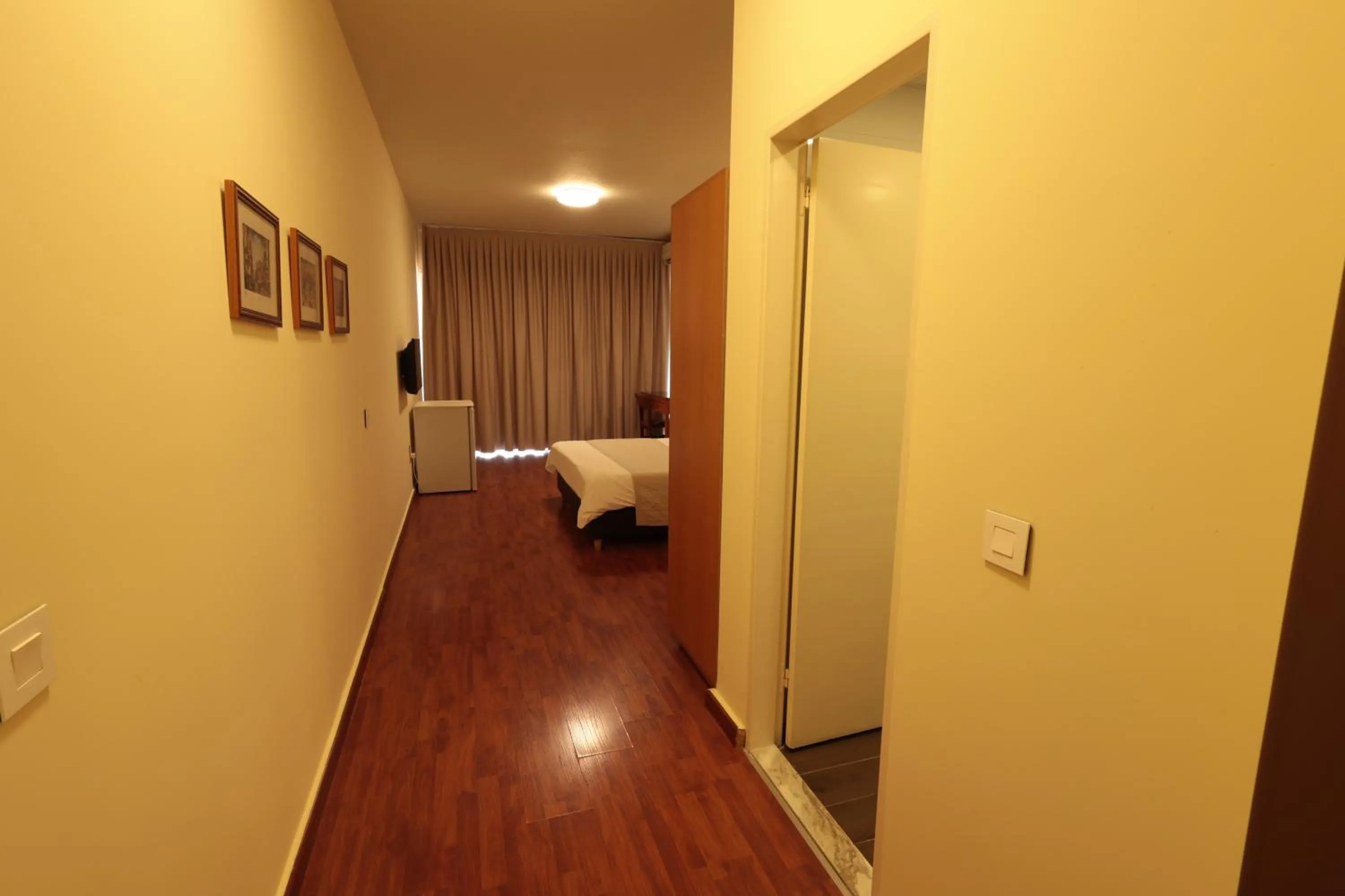 room service in Monteverde Hotel