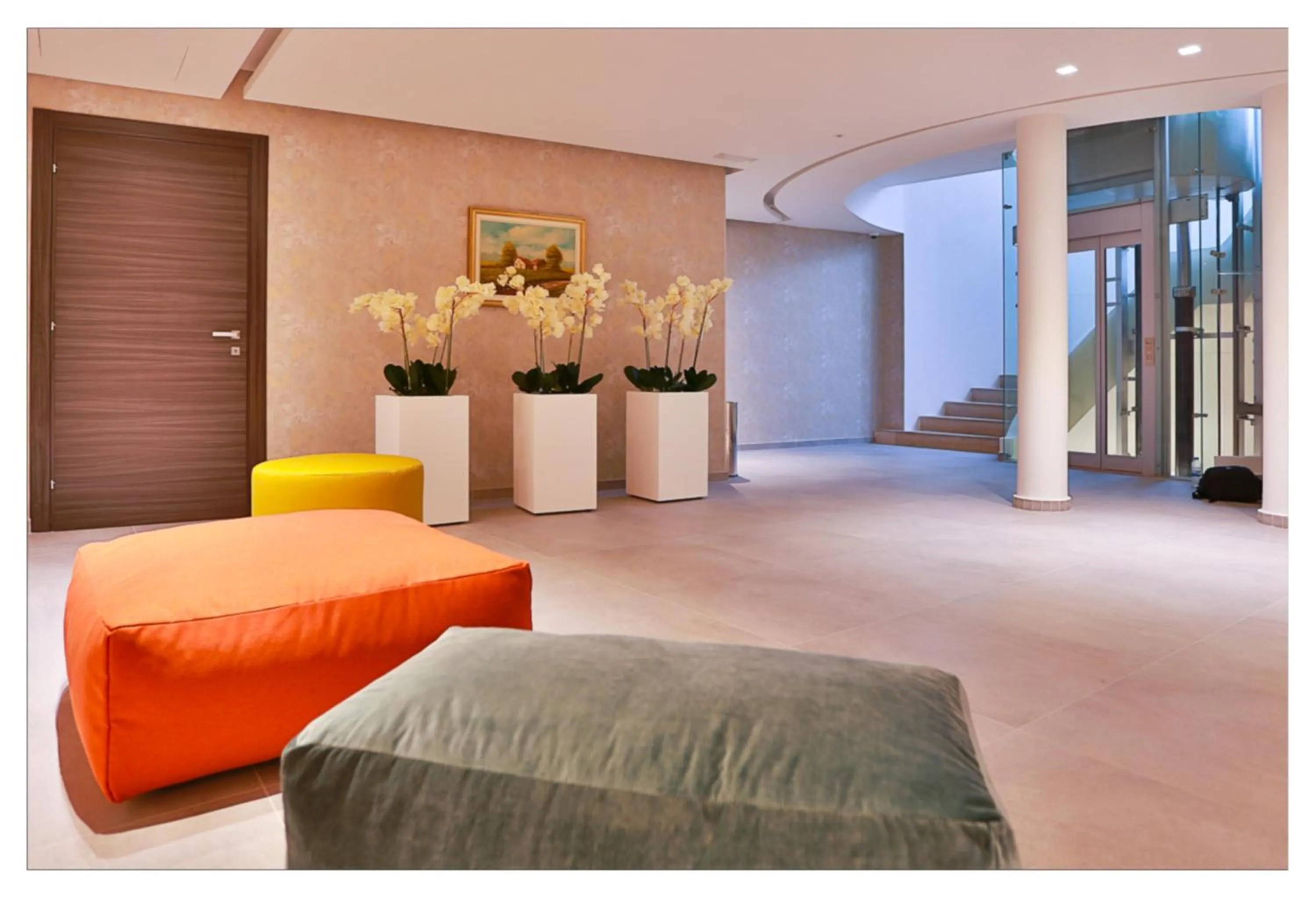 Lobby or reception in Monteverde Hotel