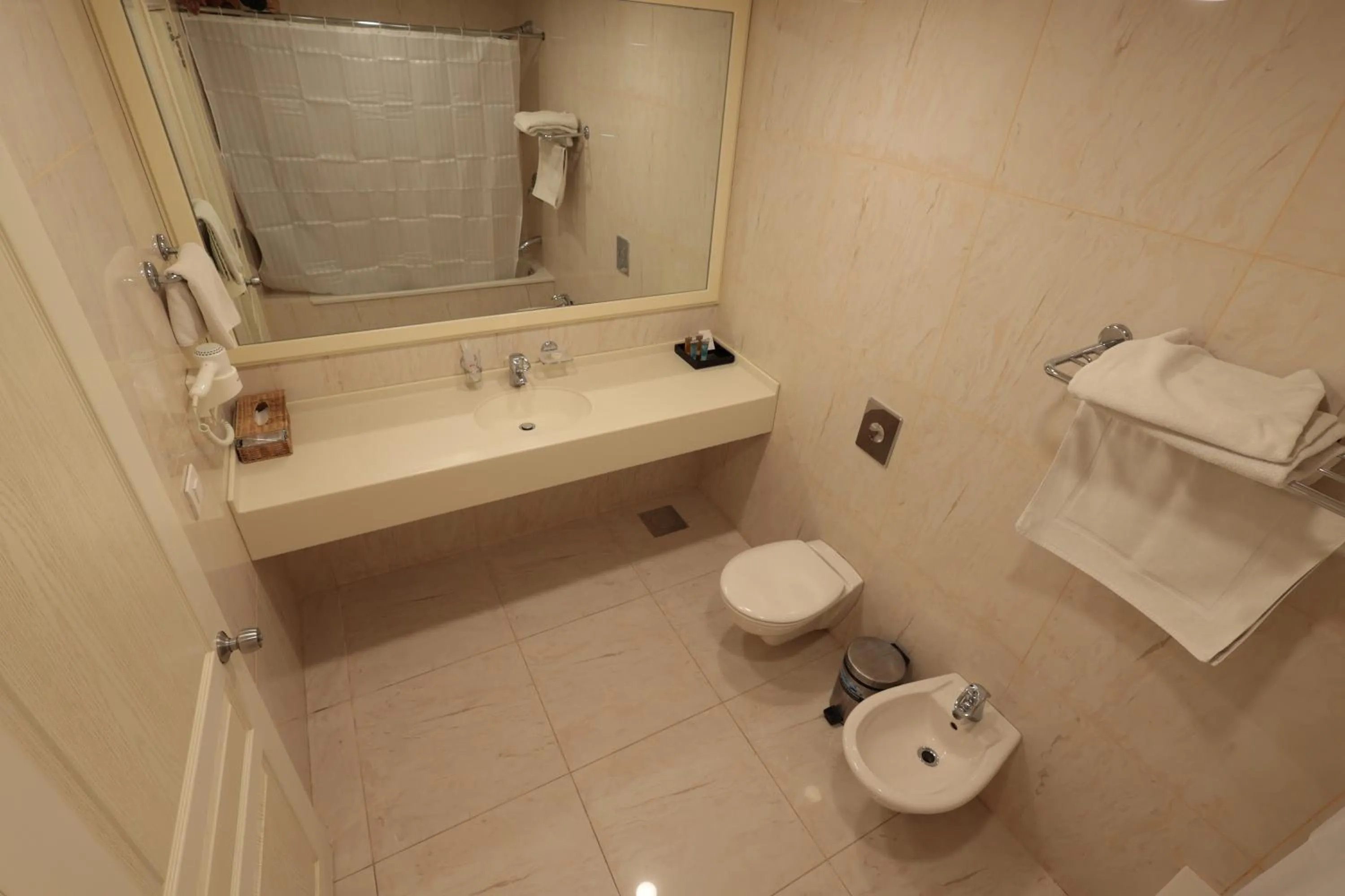 Bathroom in Monteverde Hotel