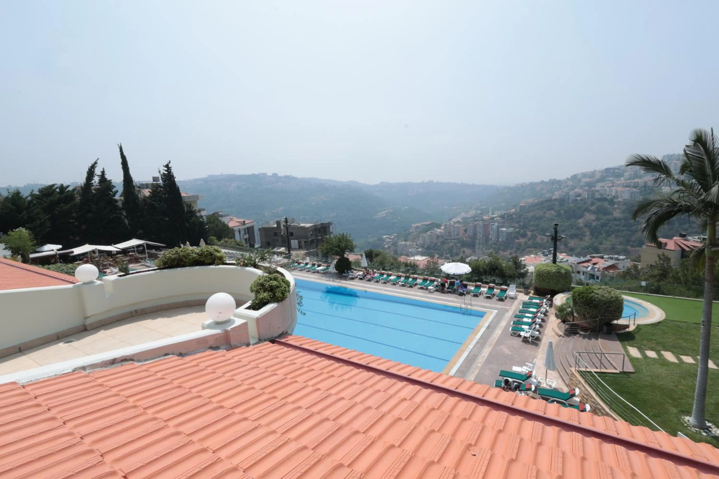 Pool view in Monteverde Hotel