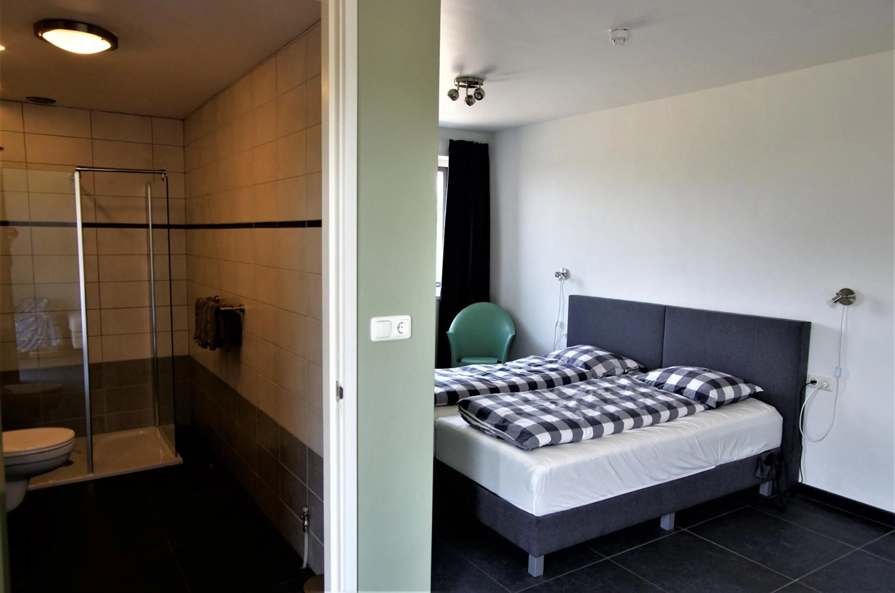 Bed in Bed and breakfast Wouw