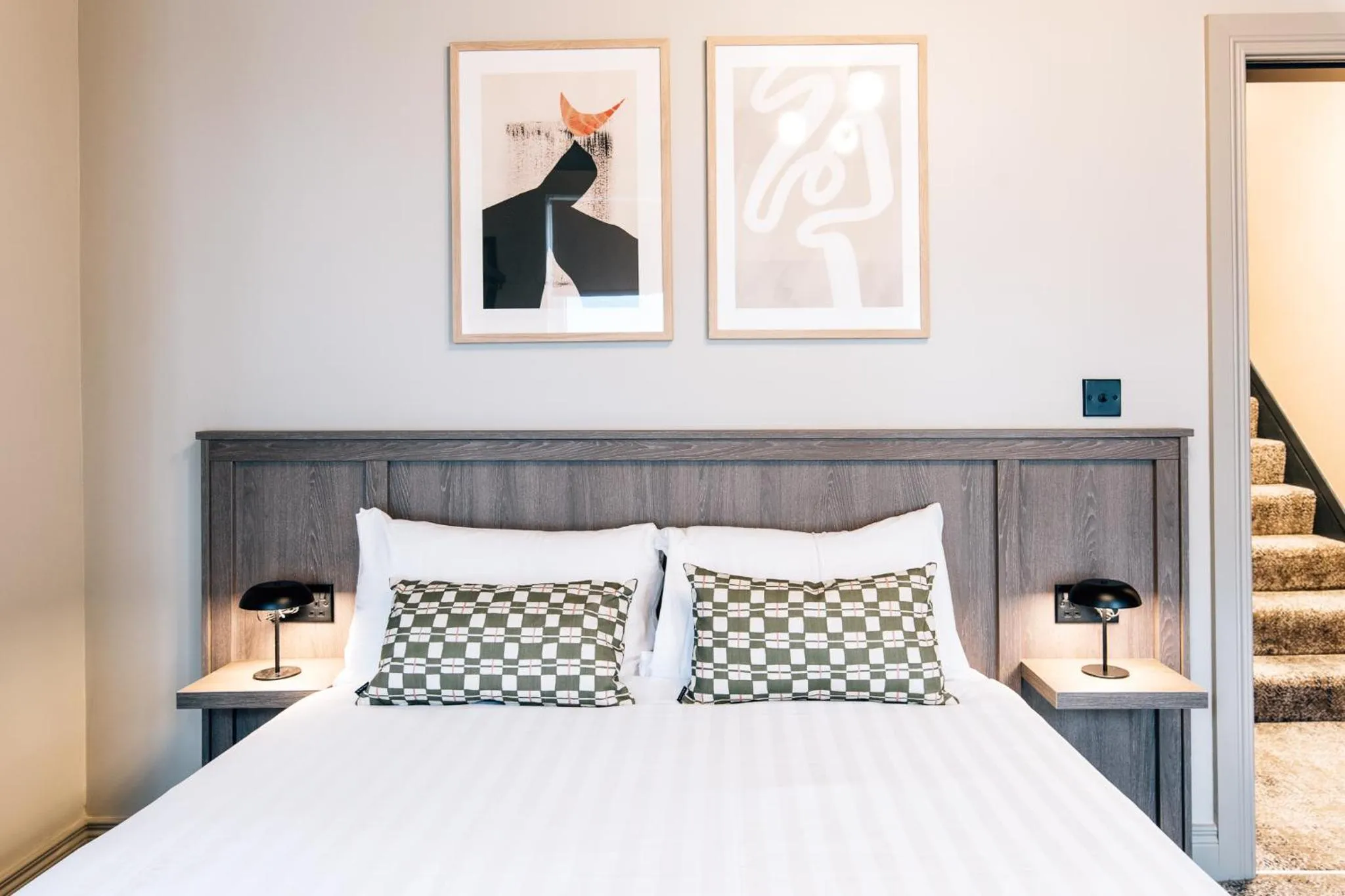 Bedroom, Bed in The Nines