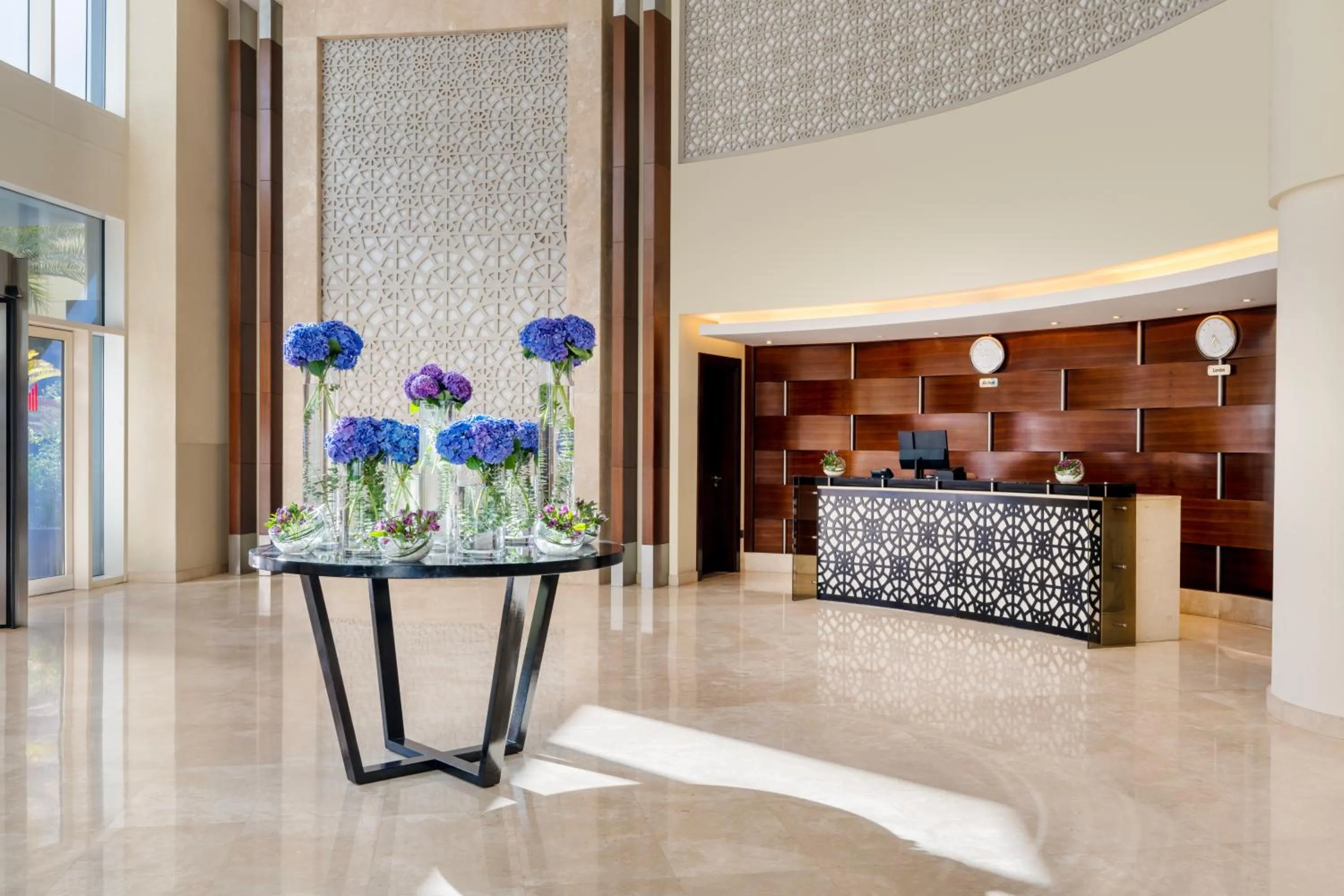 Lobby or reception in Grand Millennium Al Wahda Executive Apartments