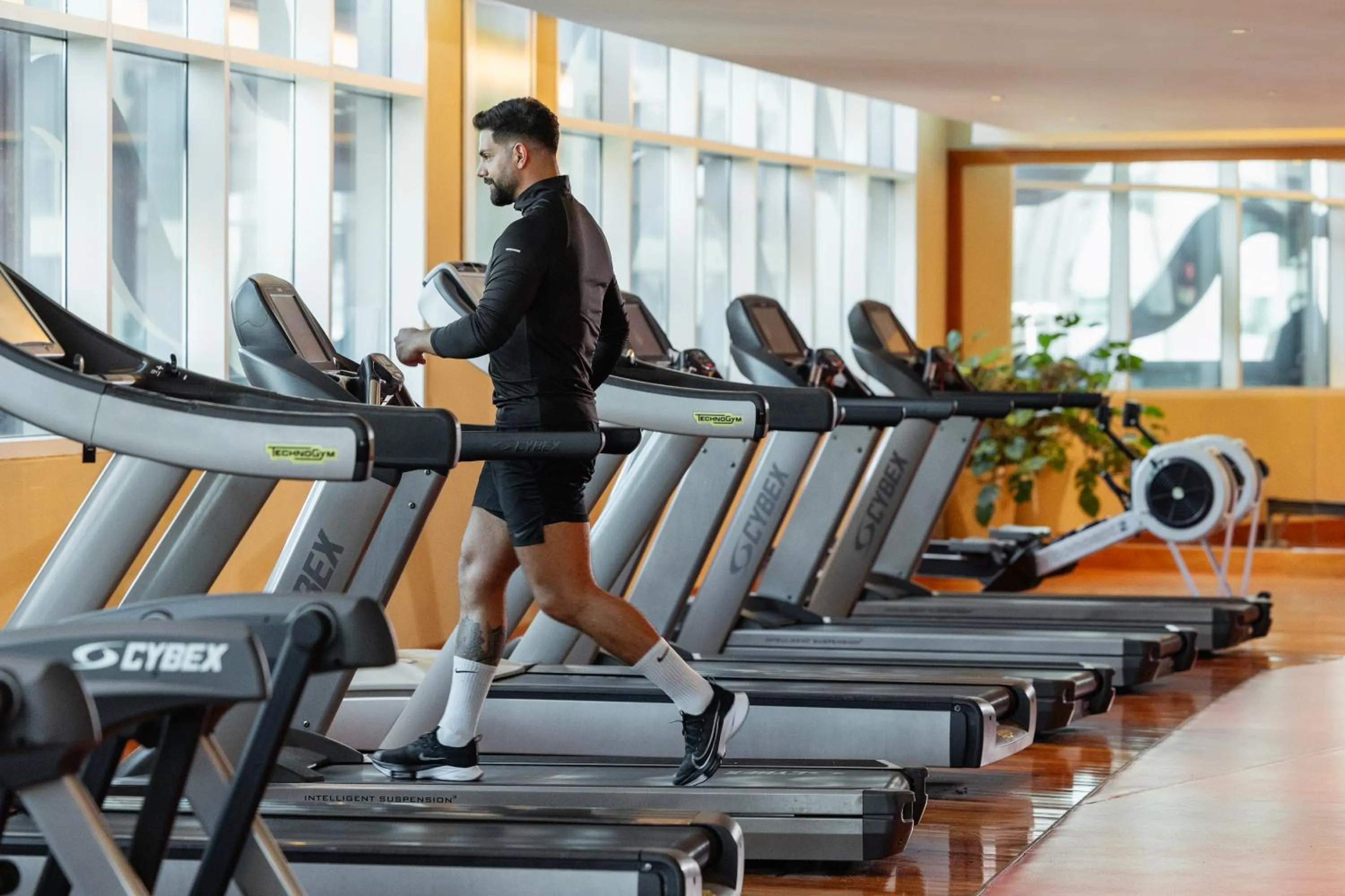 Fitness centre/facilities in Grand Millennium Al Wahda Executive Apartments