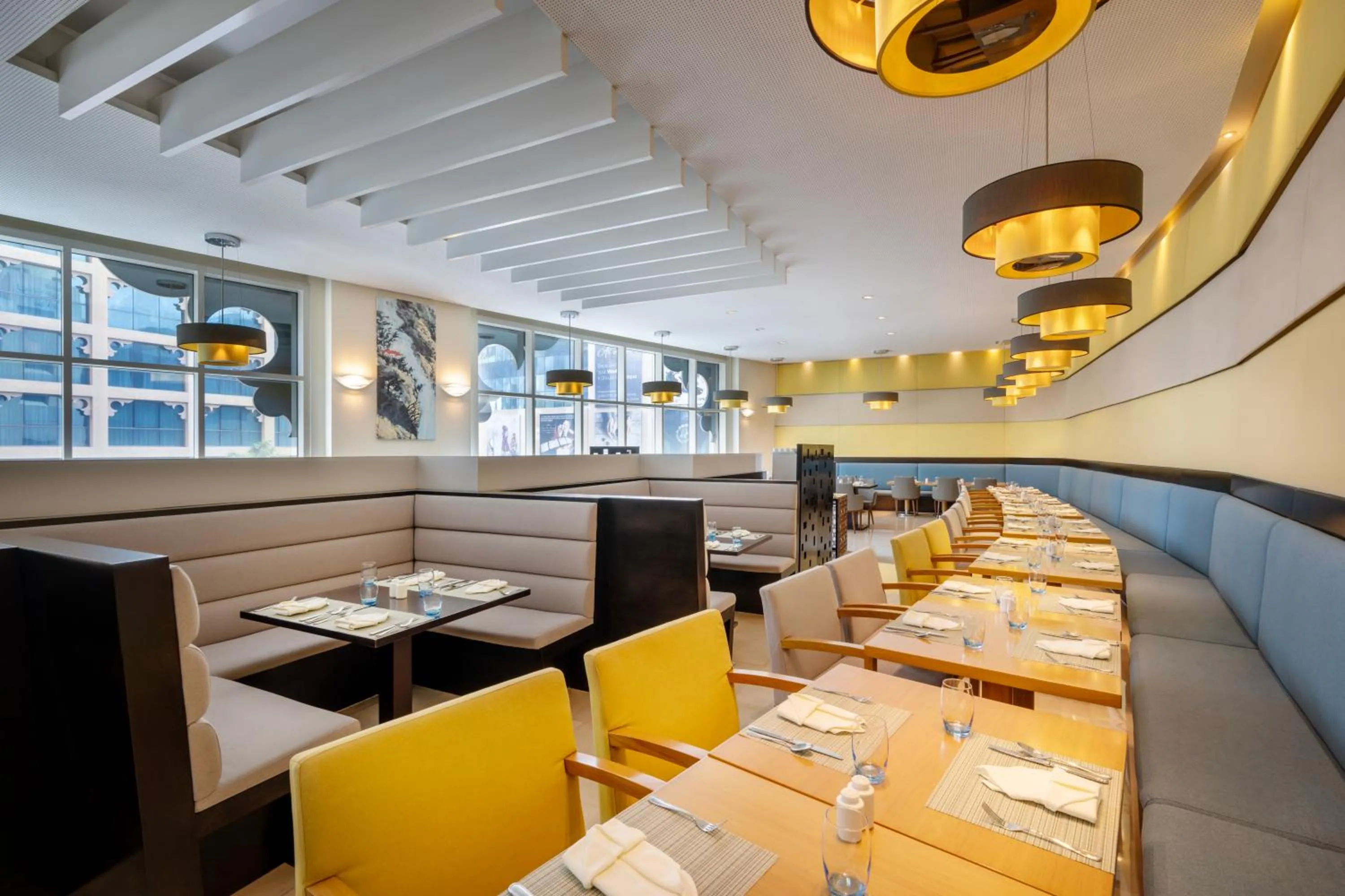 Restaurant/places to eat in Grand Millennium Al Wahda Executive Apartments