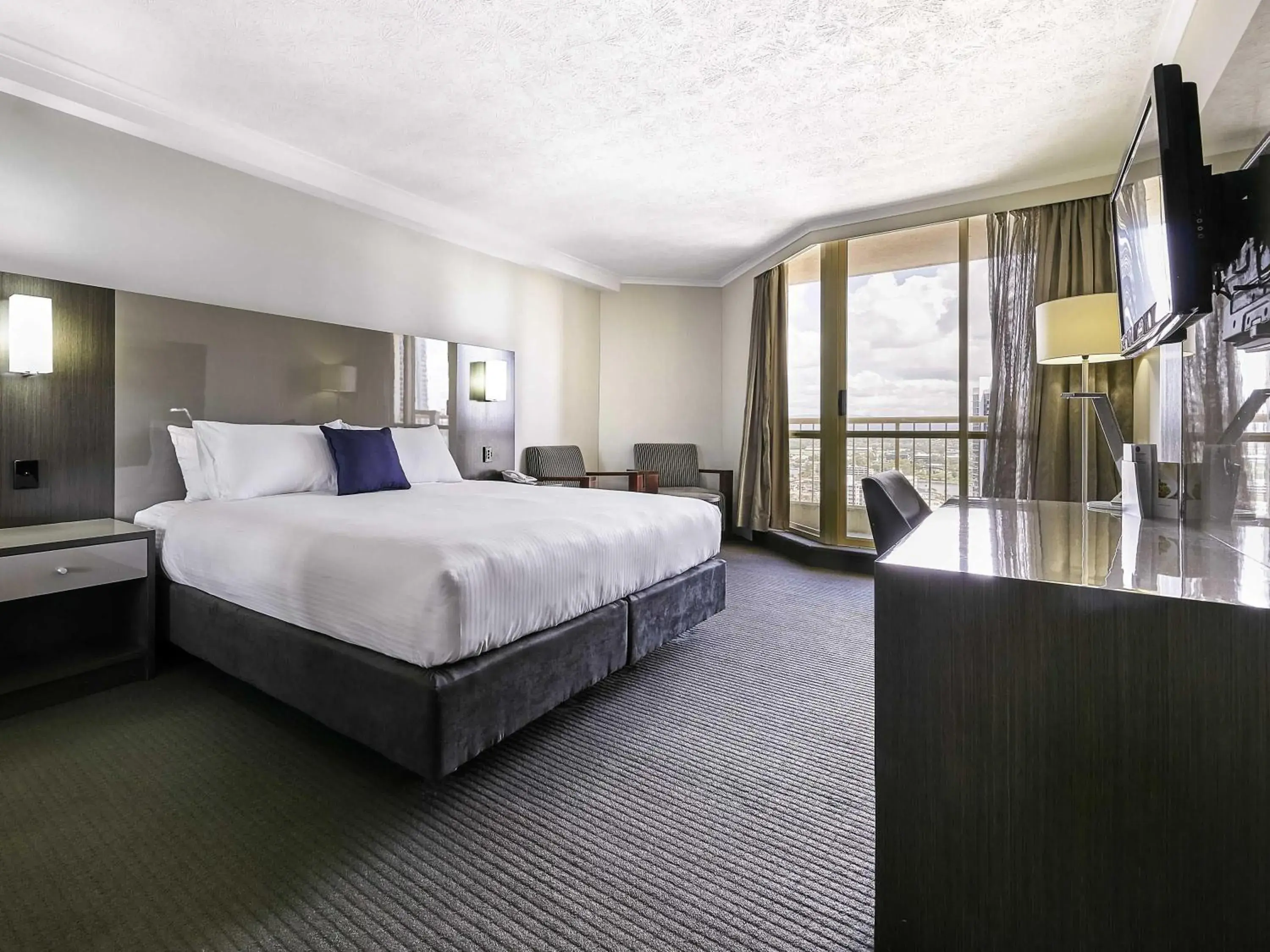 Superior Family Room in Novotel Surfers Paradise Superior Family Room in Novotel Surfers Paradise