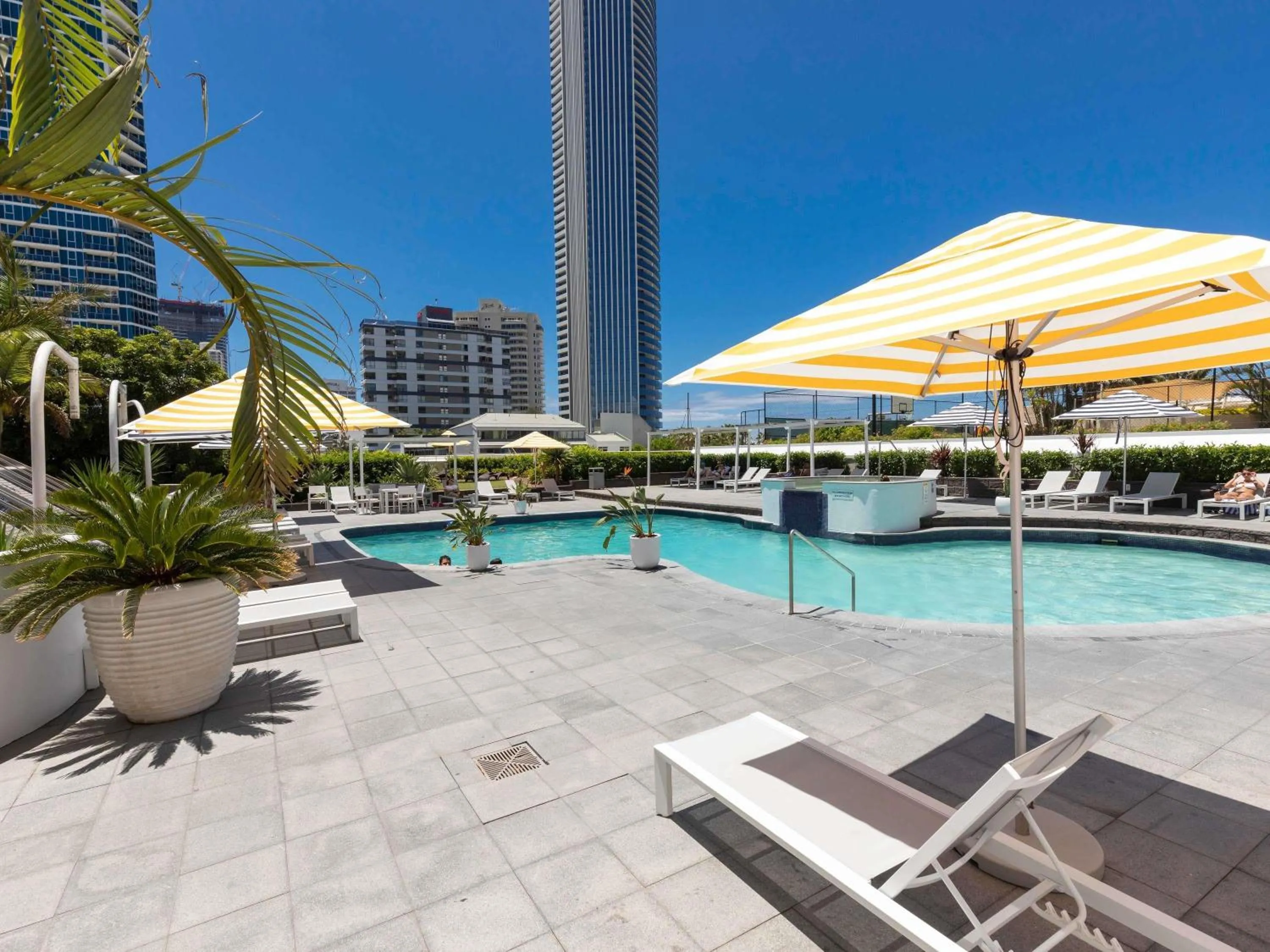 Property building in Novotel Surfers Paradise