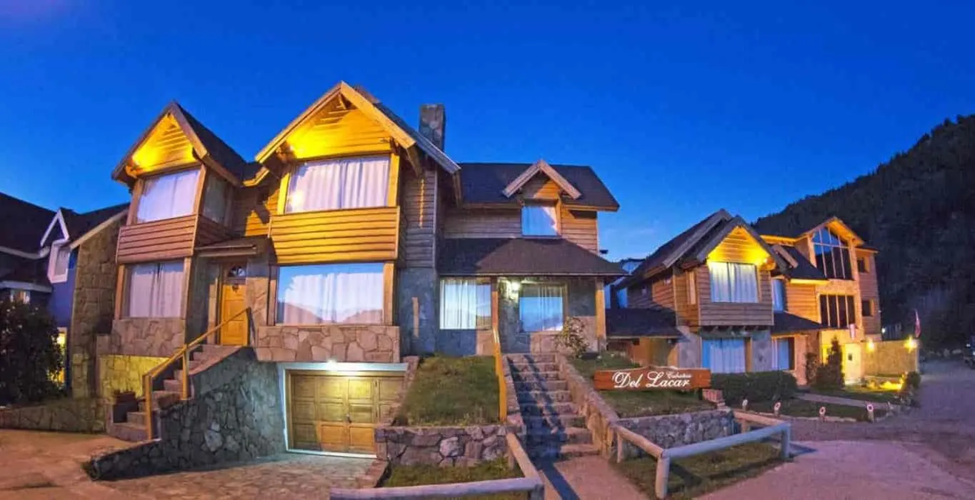 Property building in Cabañas Del Lacar