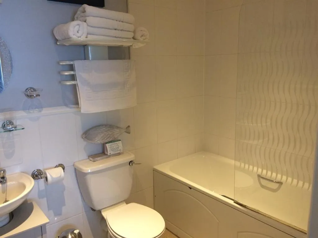 Bathroom in The Labouring Man