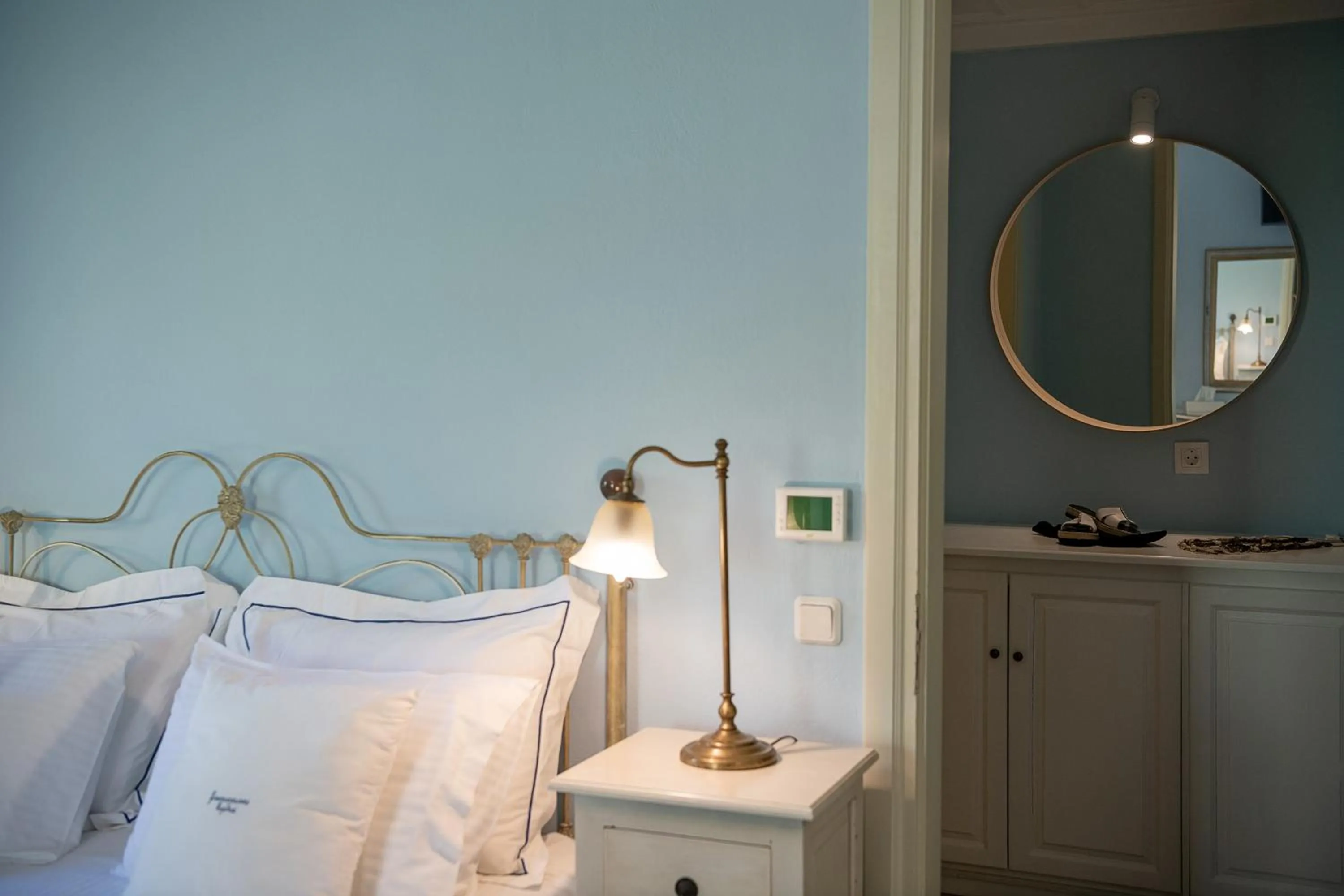 Bedroom, Bed in Bellevalia Hydra - Formerly Four Seasons Hydra