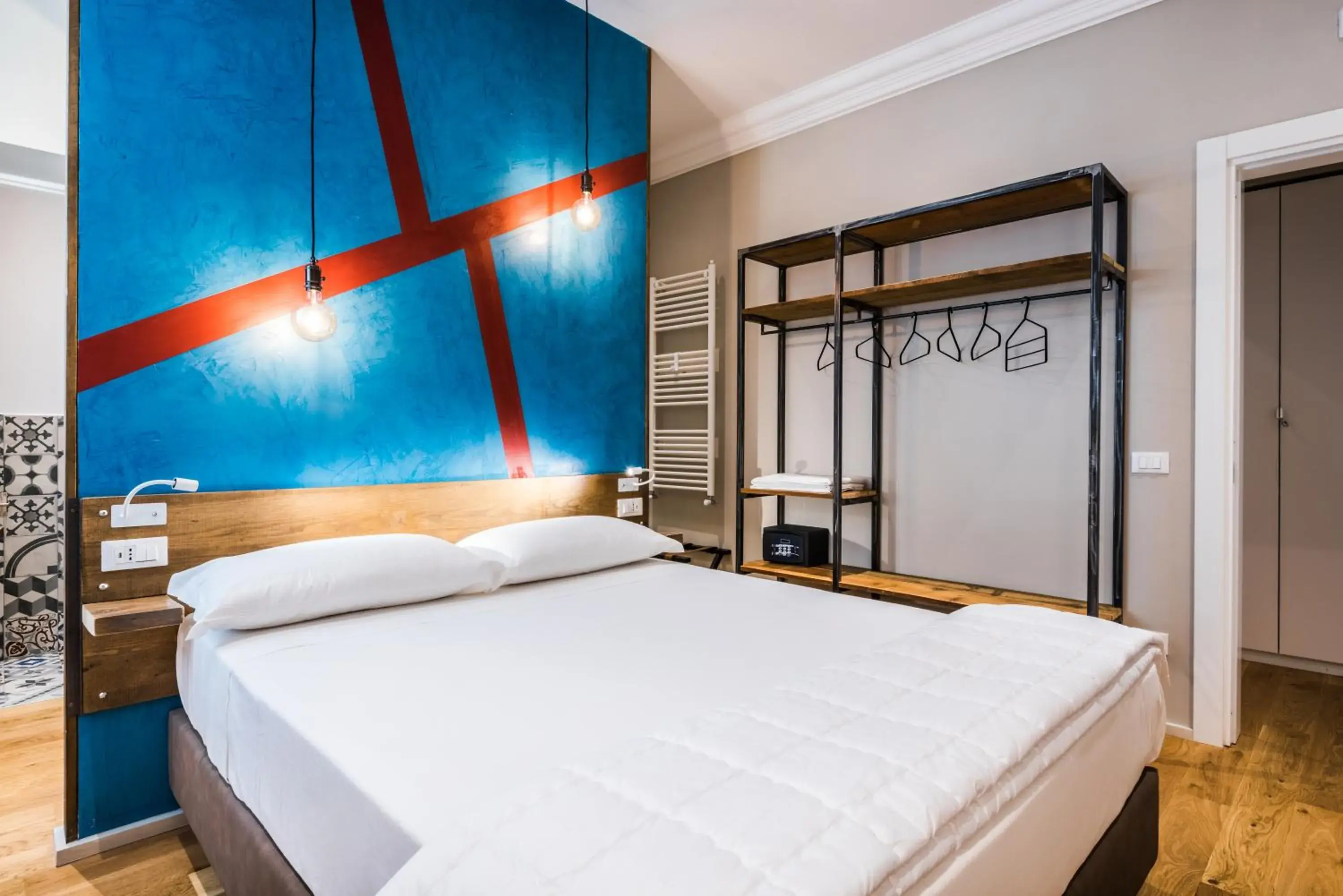 Double Room with Private Bathroom in Giselda Home Double Room with Private Bathroom in Giselda Home