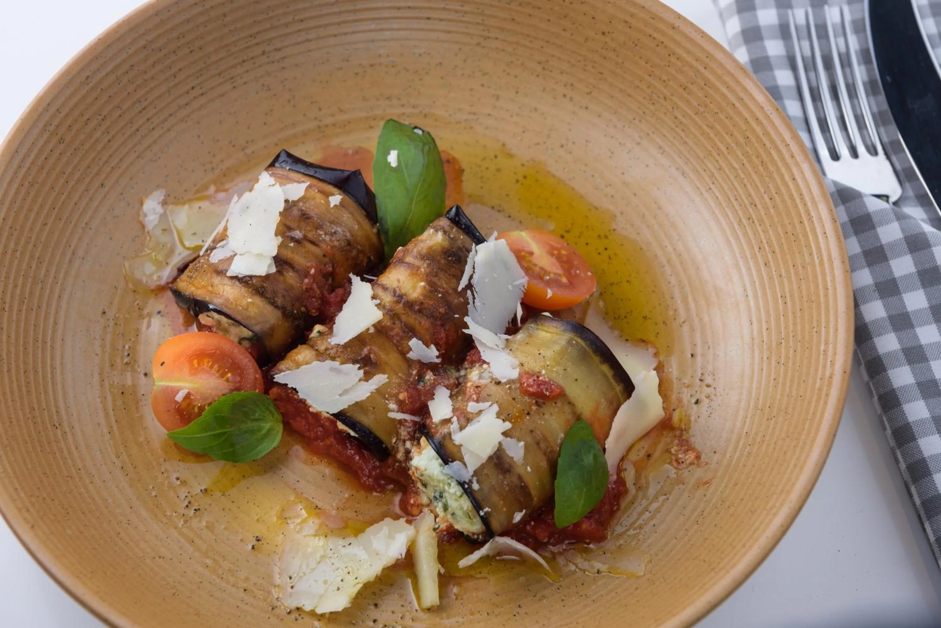 Dinner in U Coral Beach Club Eilat – Ultra All inclusive